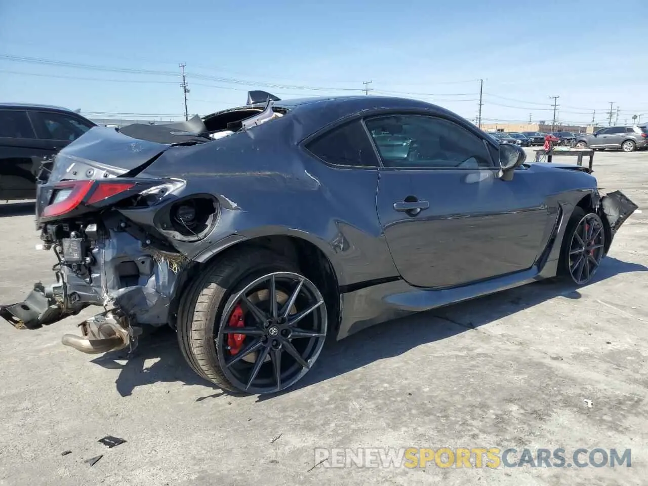 3 fotografías del automóvil dañado JF1ZNBE17R9759104 TOYOTA GR 86 PREM 2024