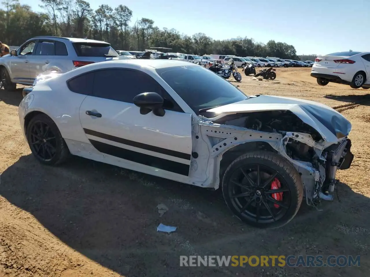 4 fotografías del automóvil dañado JF1ZNBM13R8750794 TOYOTA GR 86 TRUE 2024
