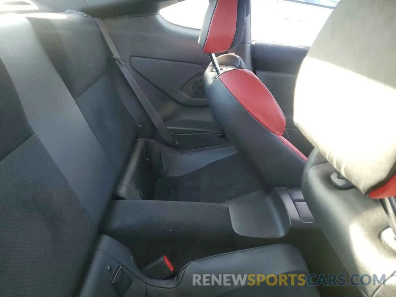 10 fotografías del automóvil dañado JF1ZNBM18R8751326 TOYOTA GR 86 TRUE 2024