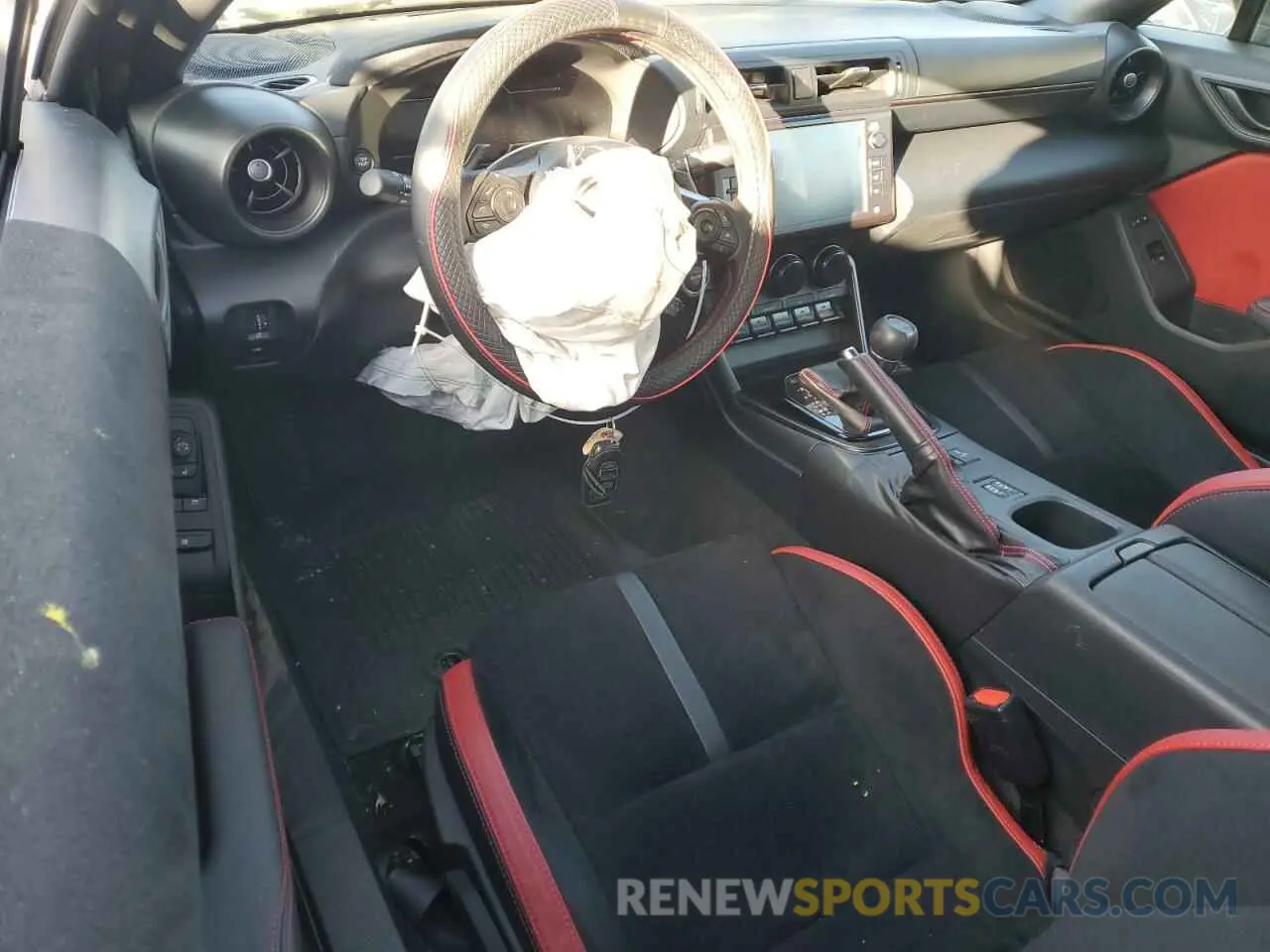 8 fotografías del automóvil dañado JF1ZNBM18R8751326 TOYOTA GR 86 TRUE 2024