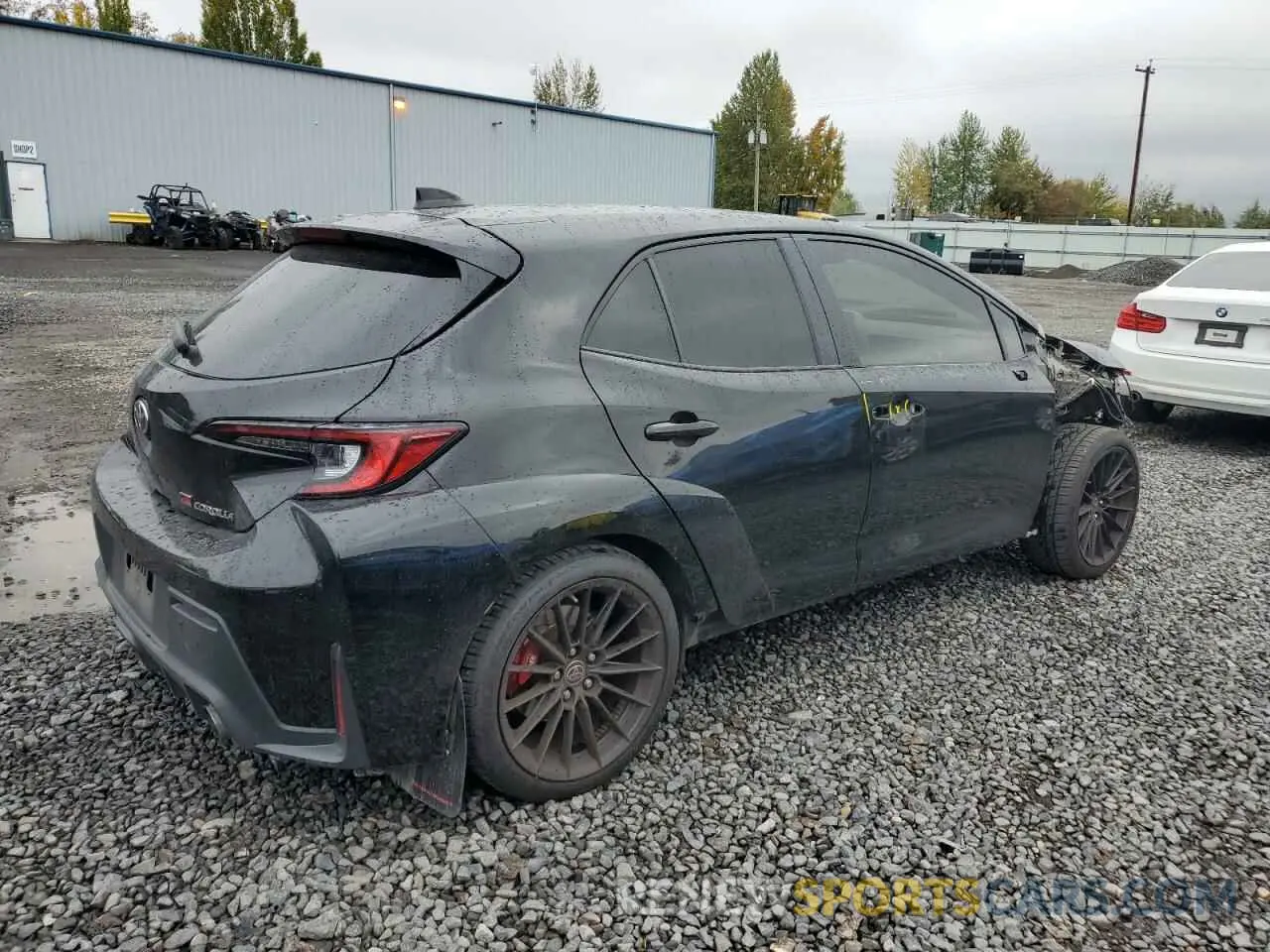 3 fotografías del automóvil dañado JTNABAAE1PA001205 TOYOTA GR COROLLA 2023