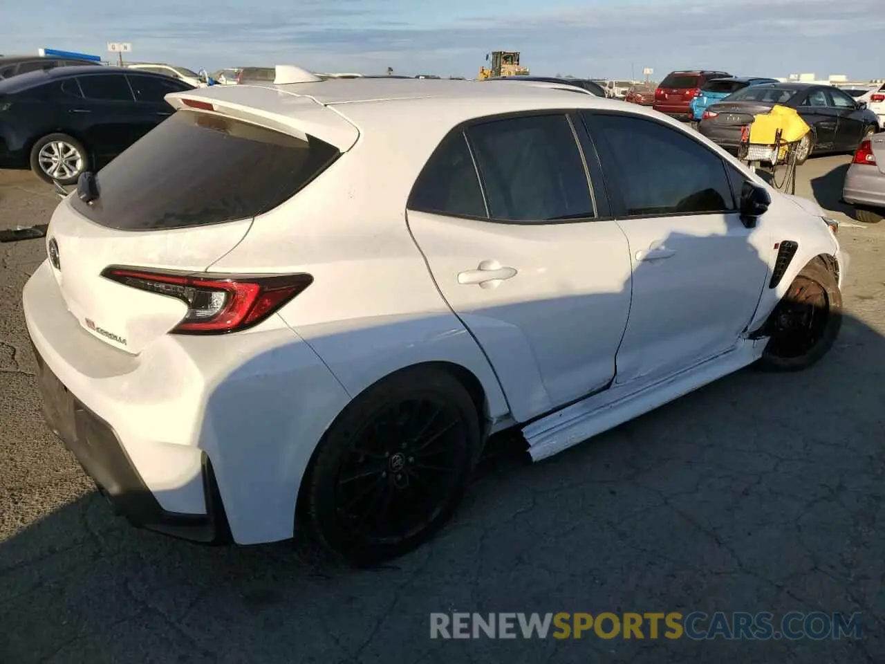 3 fotografías del automóvil dañado JTNABAAE1PA004055 TOYOTA GR COROLLA 2023