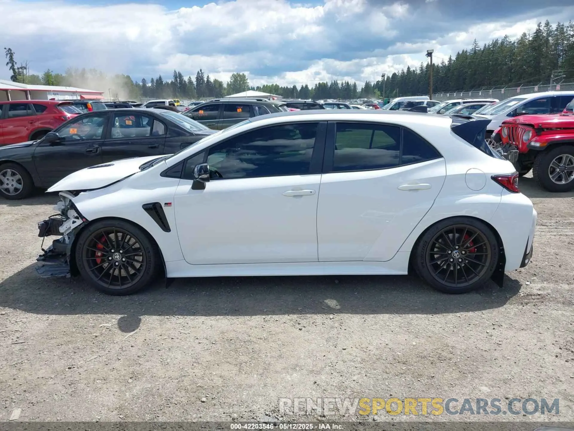 15 fotografías del automóvil dañado JTNABAAE8PA004442 TOYOTA GR COROLLA 2023