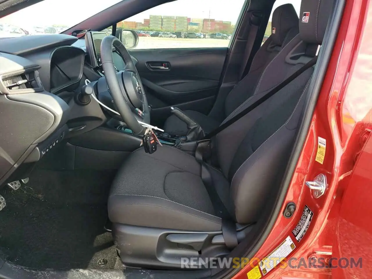 7 fotografías del automóvil dañado JTNABAAEXPA006466 TOYOTA GR COROLLA 2023