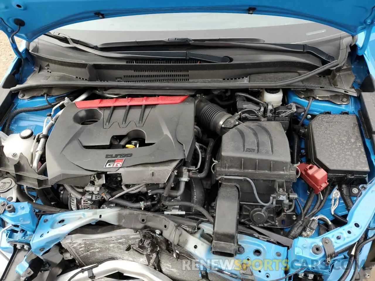 12 fotografías del automóvil dañado JTNABAAE2RA014905 TOYOTA GR COROLLA 2024