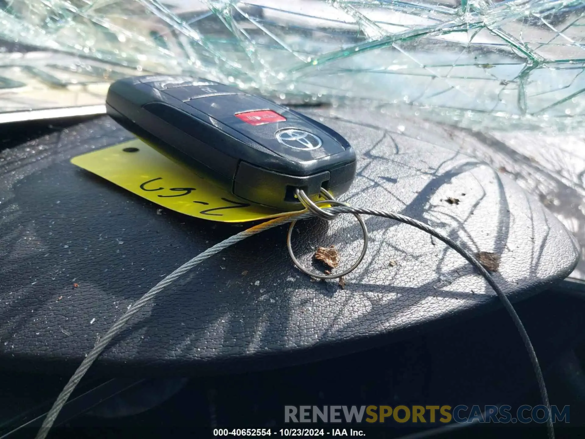 11 fotografías del automóvil dañado JTNABAAE3RA012340 TOYOTA GR COROLLA 2024