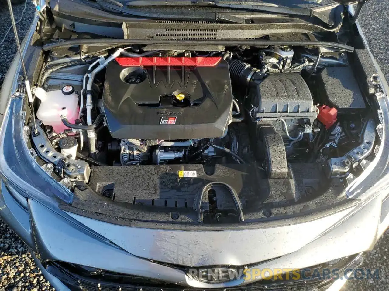12 fotografías del automóvil dañado JTNABAAE3RA013052 TOYOTA GR COROLLA 2024