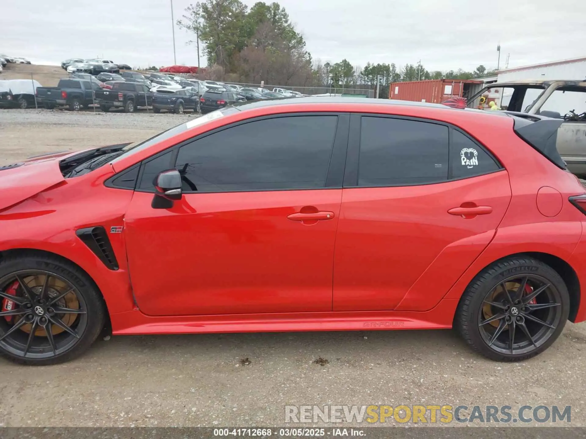 15 fotografías del automóvil dañado JTNABAAE4RA012296 TOYOTA GR COROLLA 2024