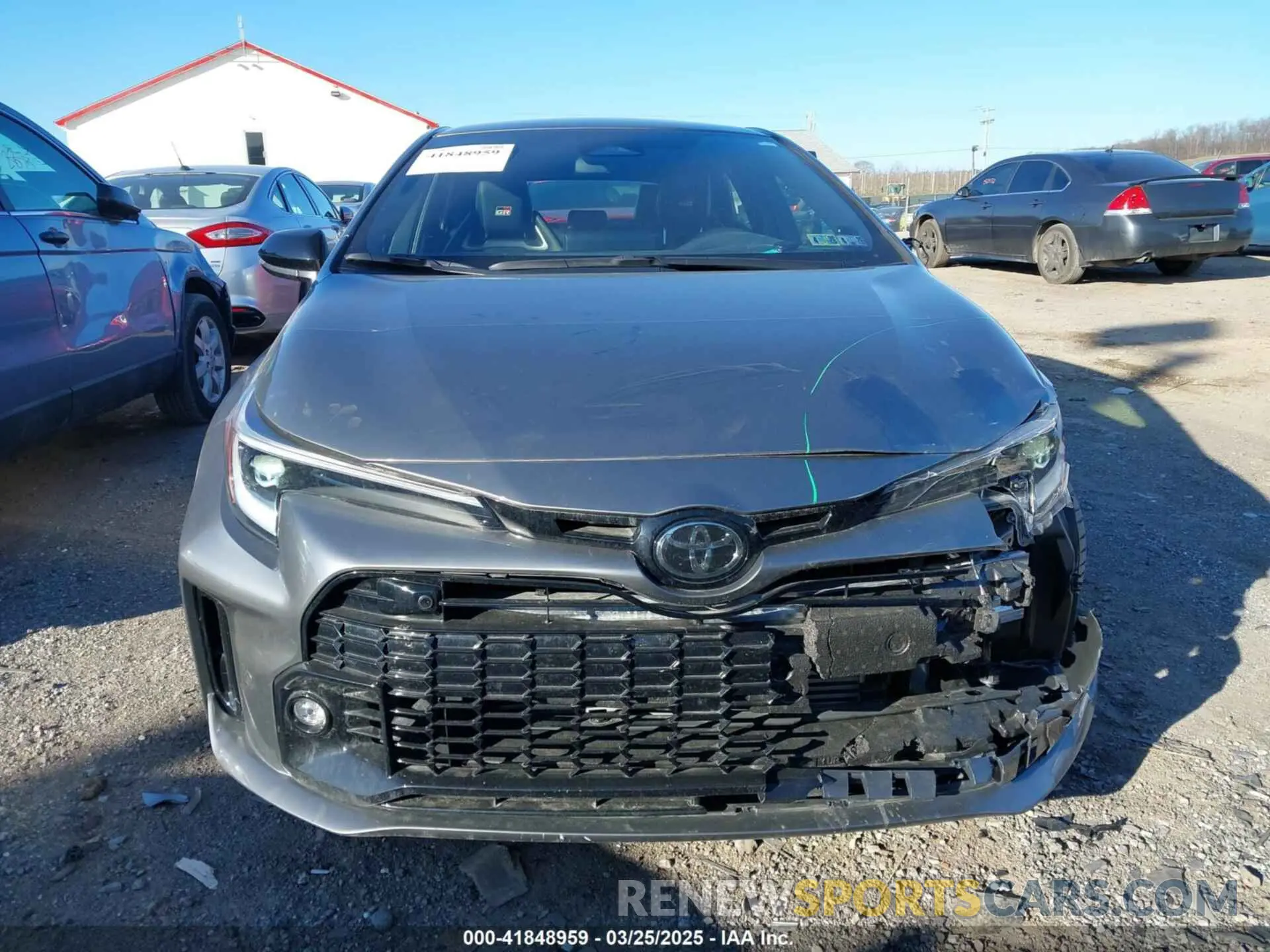 12 fotografías del automóvil dañado JTNABAAE7RA007738 TOYOTA GR COROLLA 2024