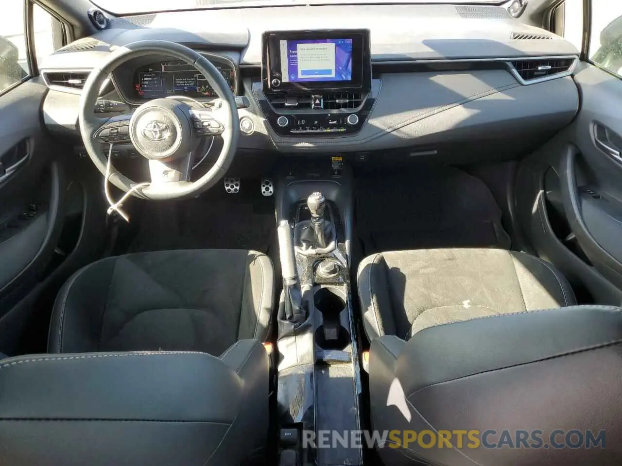 8 fotografías del automóvil dañado JTNABAAE7RA010140 TOYOTA GR COROLLA 2024