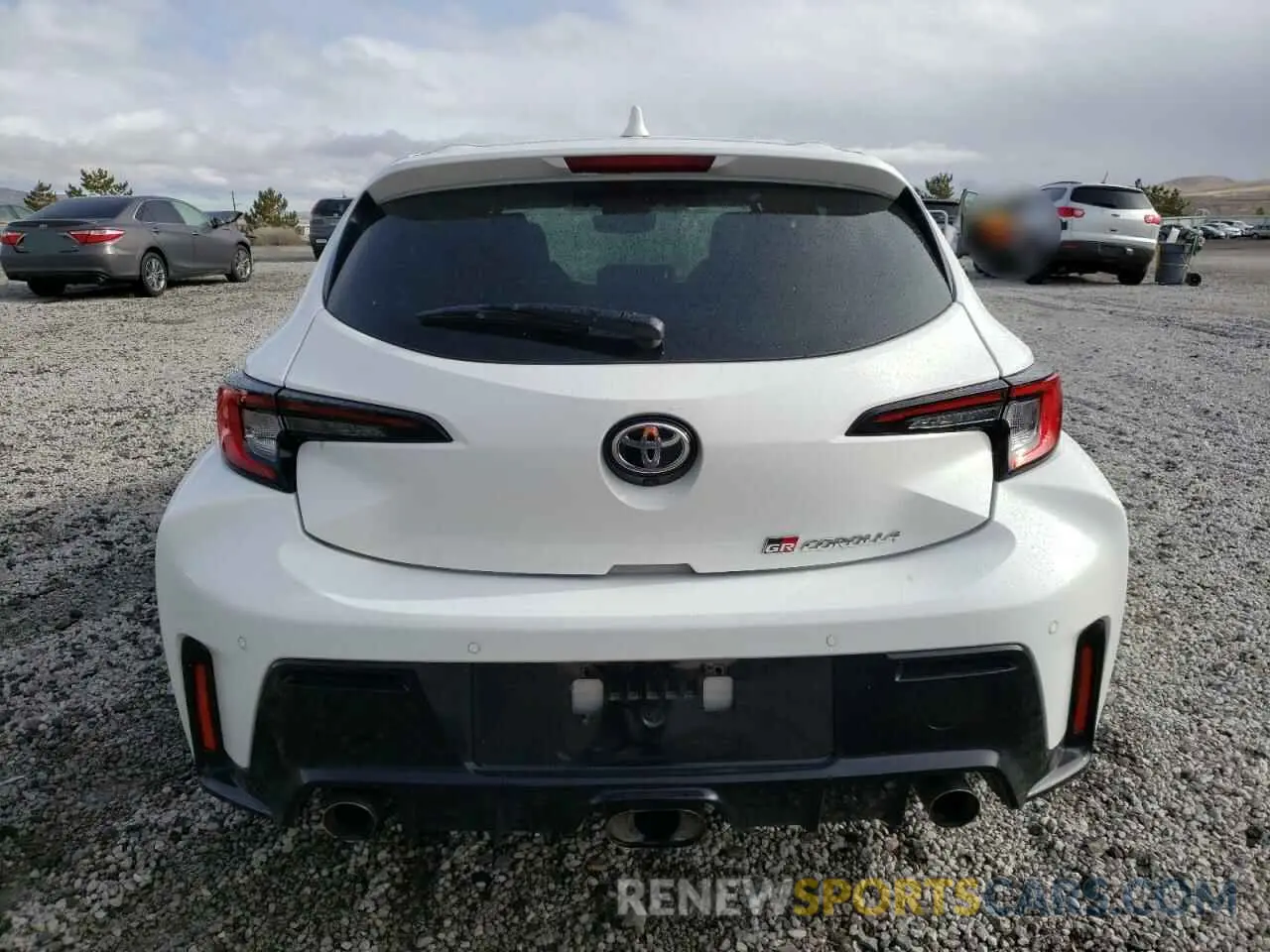 6 fotografías del automóvil dañado JTNABAAE7RA012647 TOYOTA GR COROLLA 2024