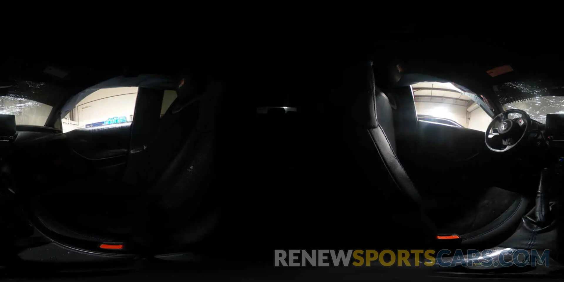 14 fotografías del automóvil dañado JTNABAAE7RA013023 TOYOTA GR COROLLA 2024