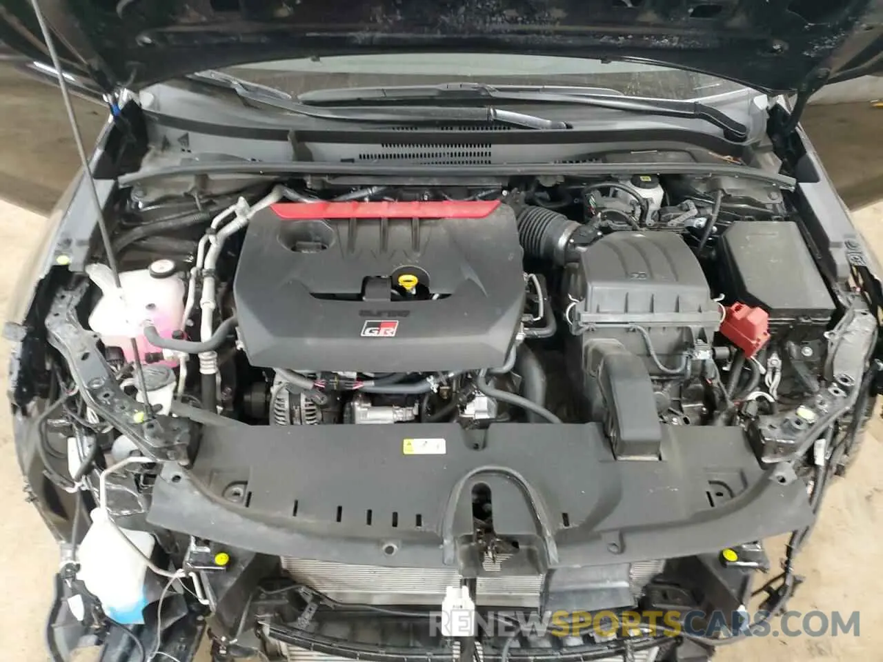 11 fotografías del automóvil dañado JTNABAAE7RA013152 TOYOTA GR COROLLA 2024