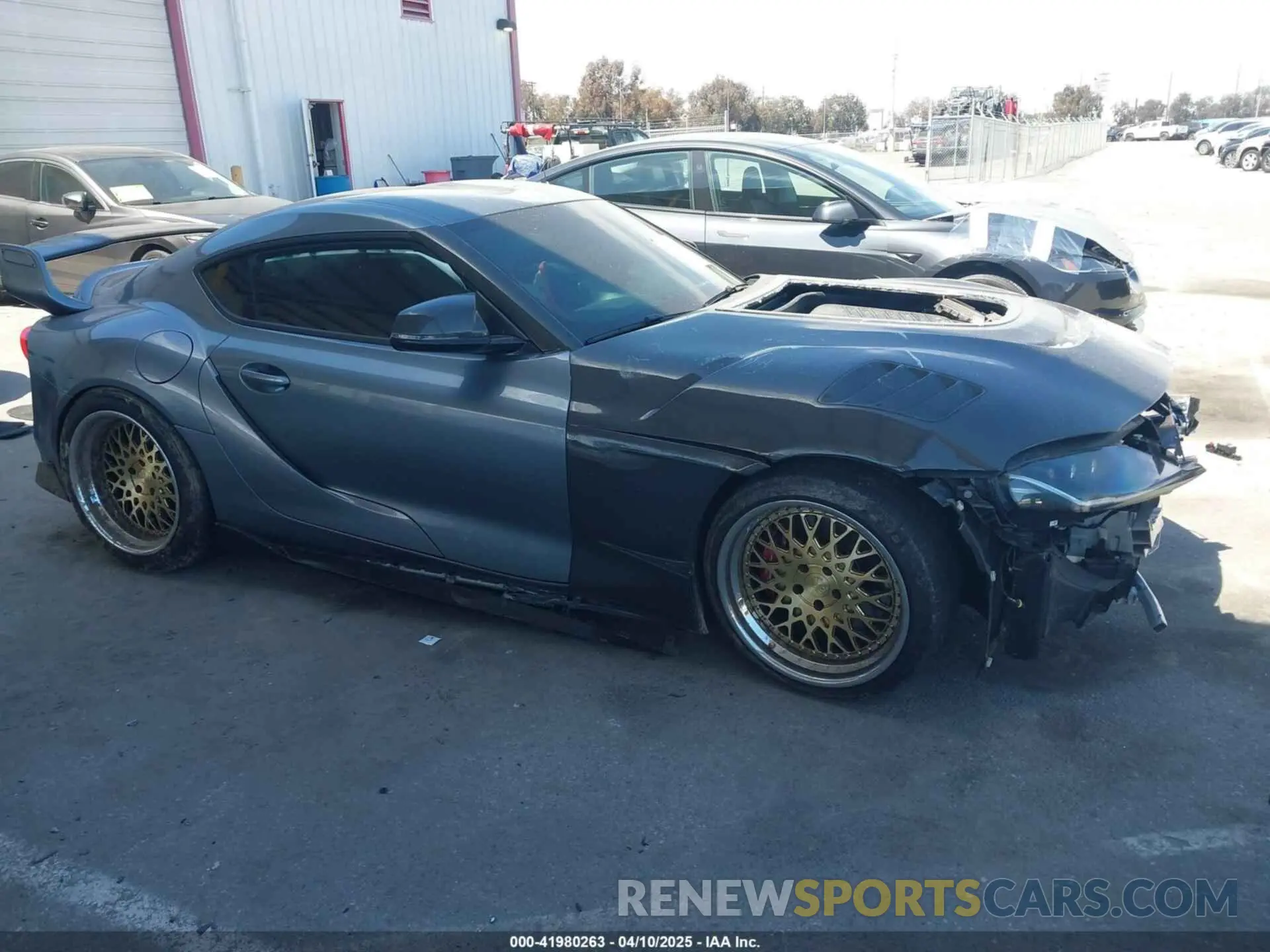 13 fotografías del automóvil dañado WZ1DB0C01NW048846 TOYOTA GR SUPRA 2022