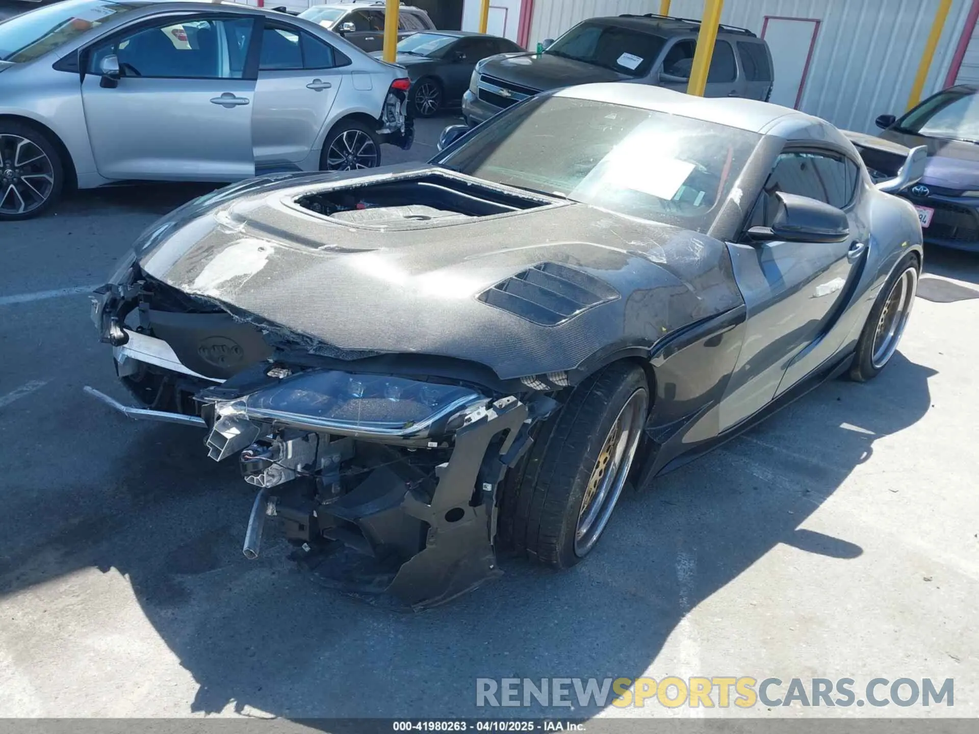 2 fotografías del automóvil dañado WZ1DB0C01NW048846 TOYOTA GR SUPRA 2022