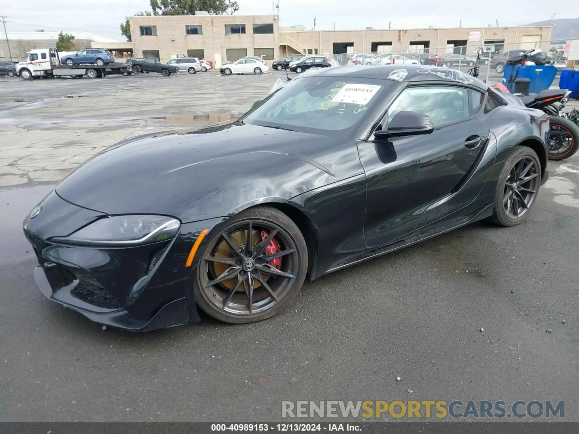 2 fotografías del automóvil dañado WZ1DB0G04PW057392 TOYOTA GR SUPRA 2023