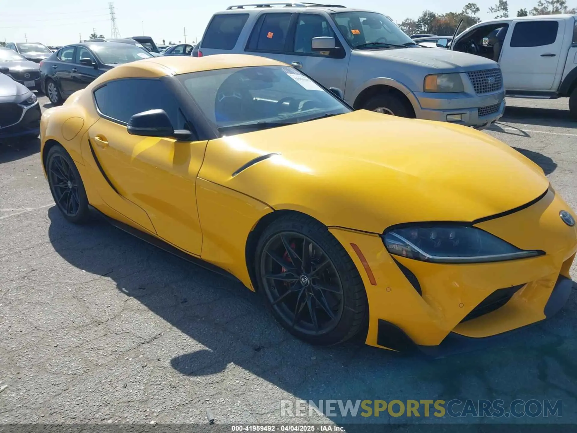 13 fotografías del automóvil dañado WZ1DB0G04PW059918 TOYOTA GR SUPRA 2023