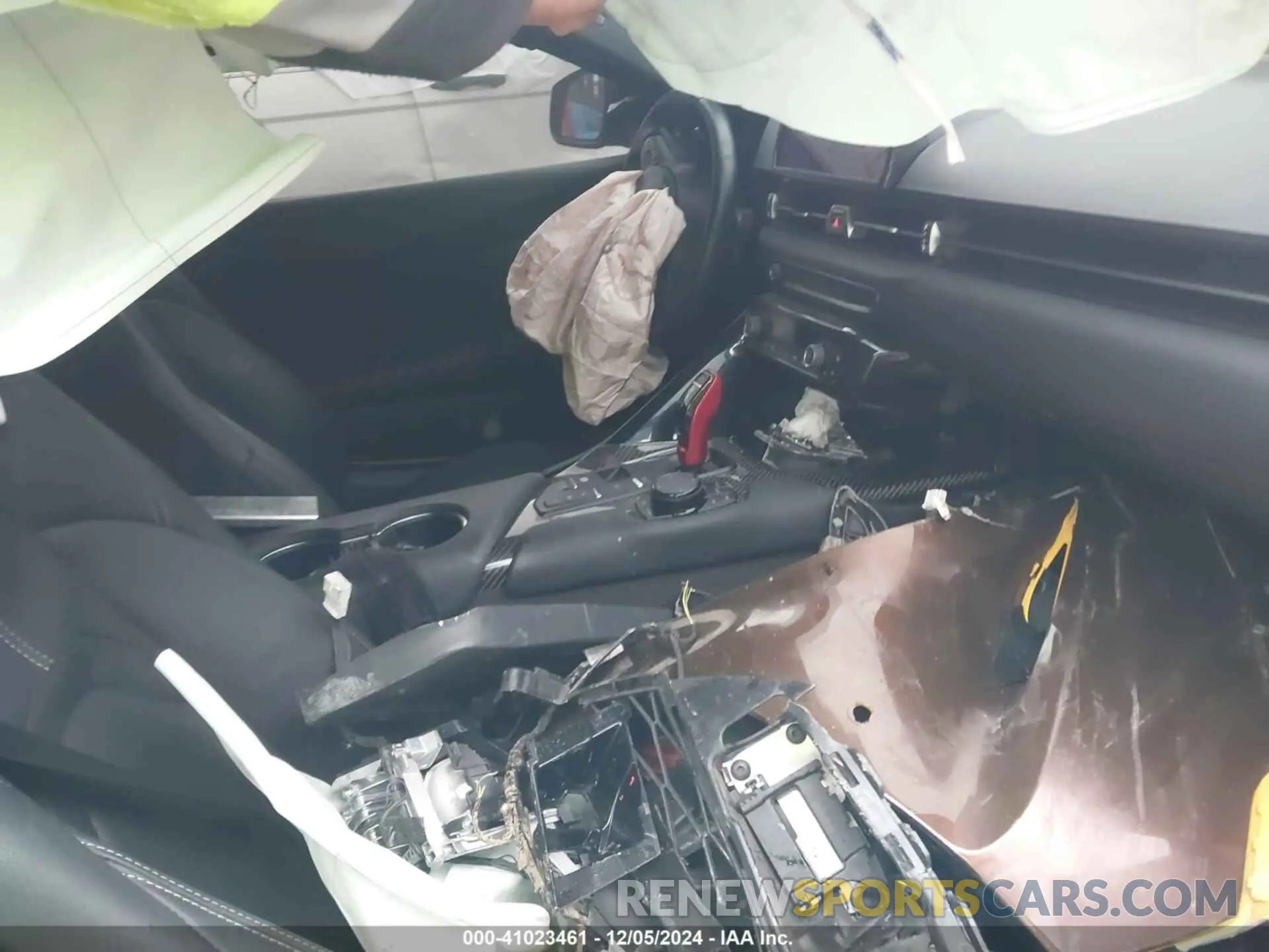 5 fotografías del automóvil dañado WZ1DB0G0XPW060202 TOYOTA GR SUPRA 2023