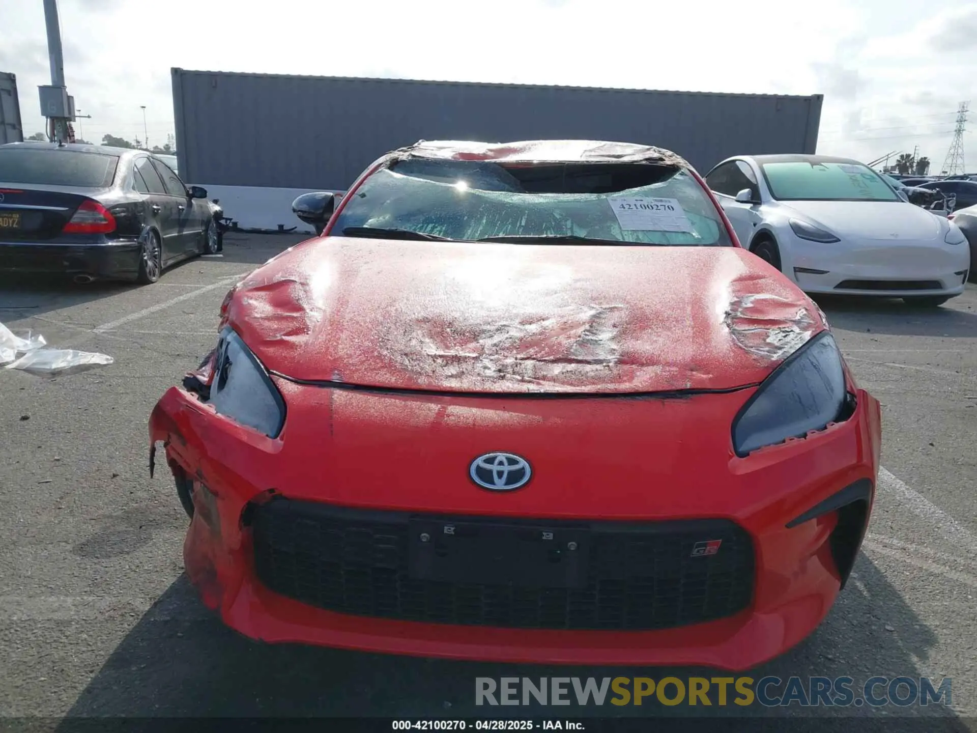 11 fotografías del automóvil dañado JF1ZNBB10N9756169 TOYOTA GR86 2022