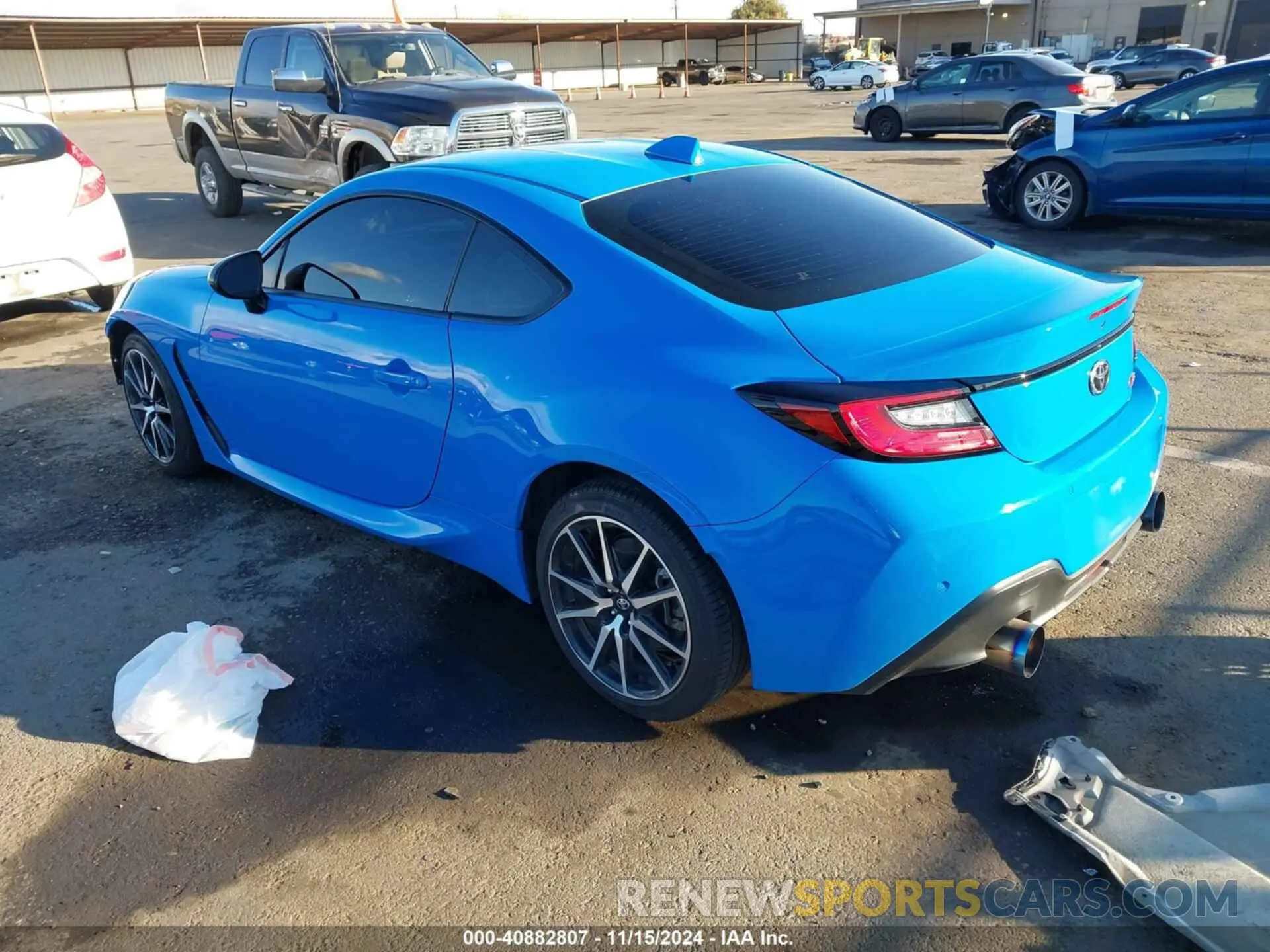 3 fotografías del automóvil dañado JF1ZNBC11N8750854 TOYOTA GR86 2022