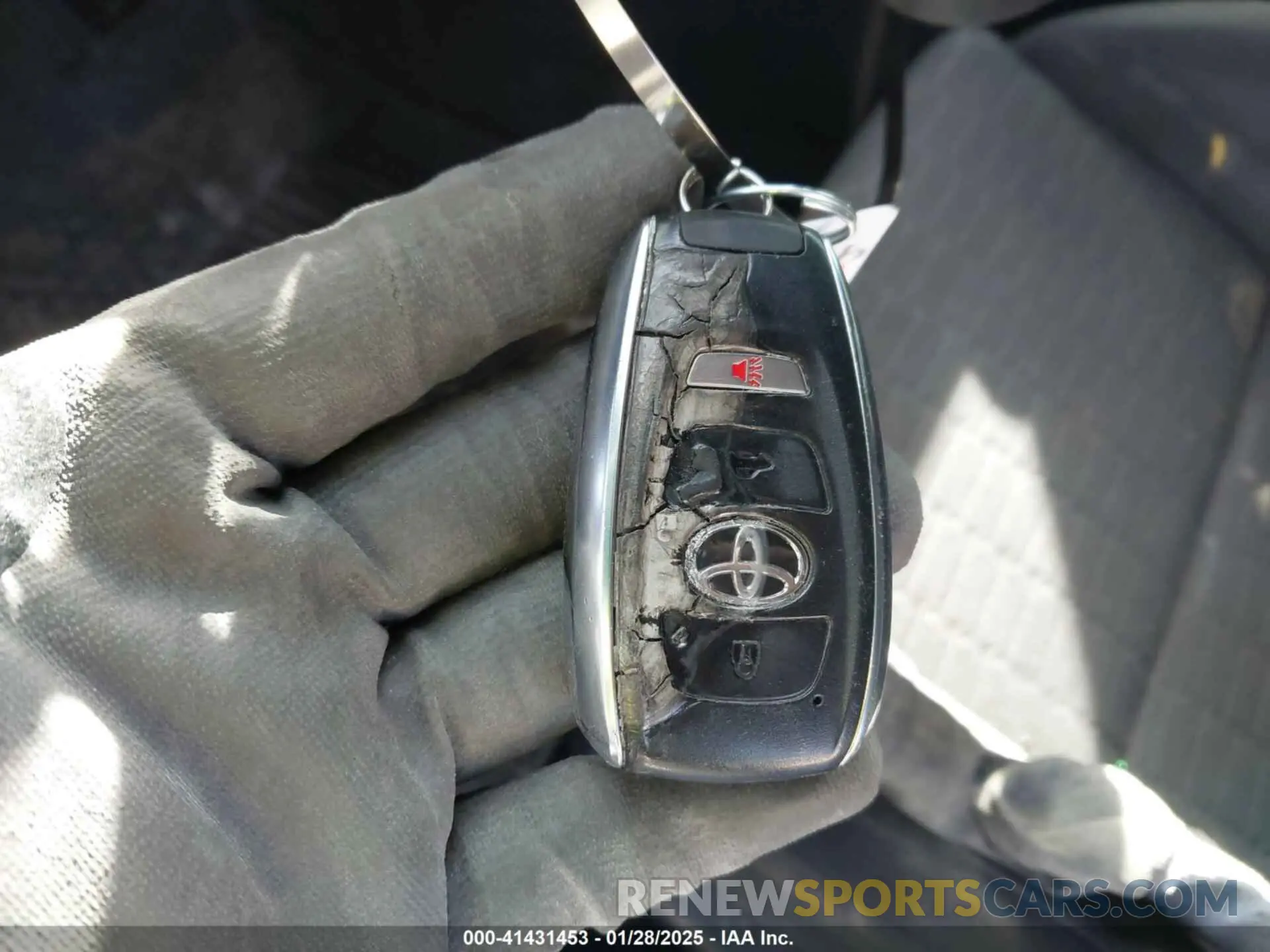 11 fotografías del automóvil dañado JF1ZNBC11N8756315 TOYOTA GR86 2022
