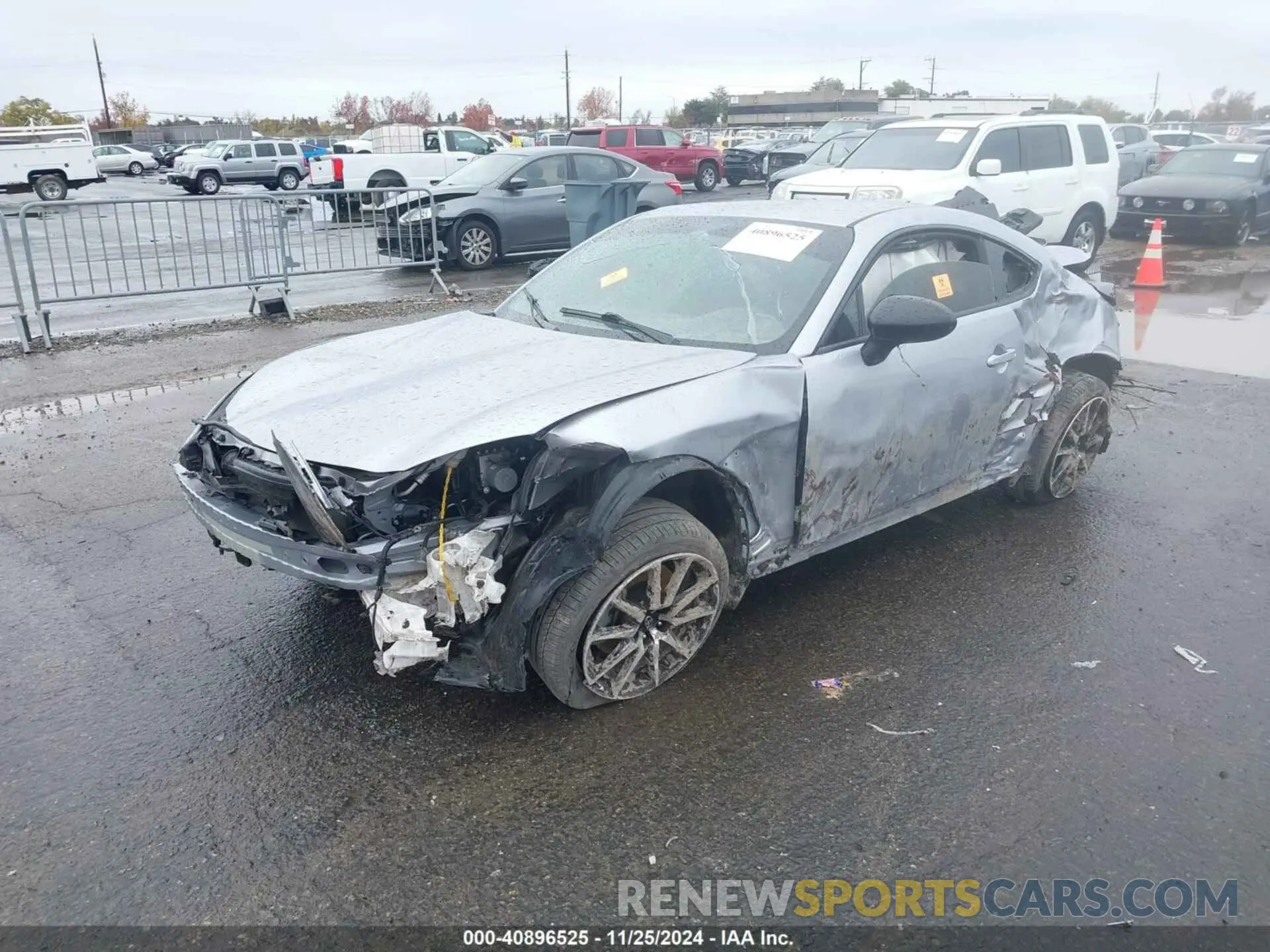 2 fotografías del automóvil dañado JF1ZNBC12N8752113 TOYOTA GR86 2022