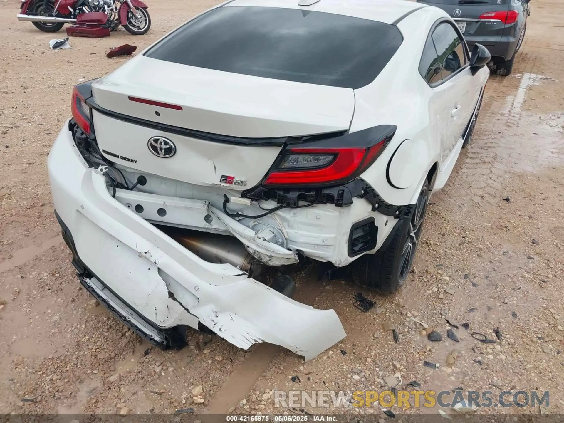 6 fotografías del automóvil dañado JF1ZNBC1XN8755650 TOYOTA GR86 2022