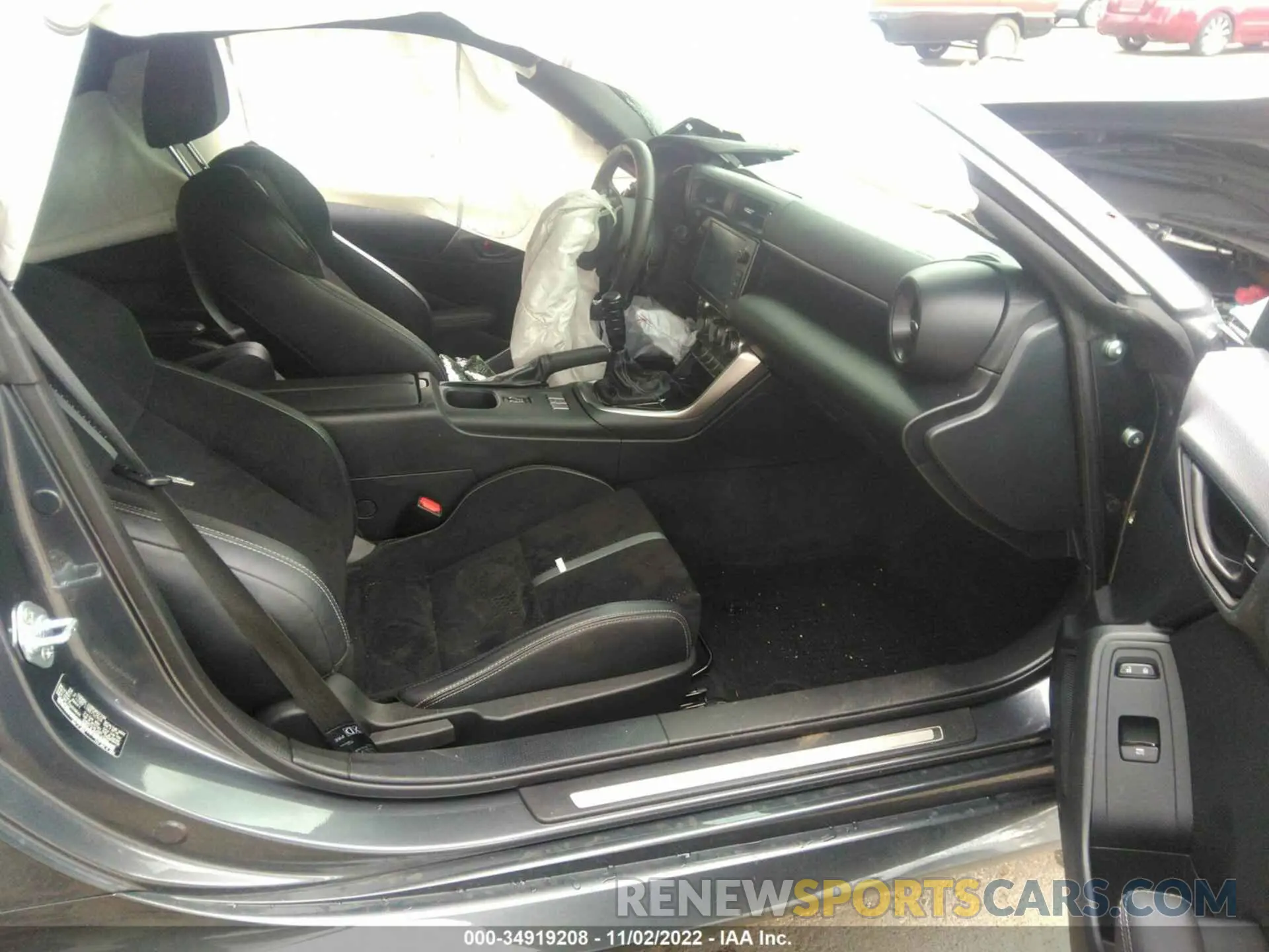 5 fotografías del automóvil dañado JF1ZNBF11N8752924 TOYOTA GR86 2022