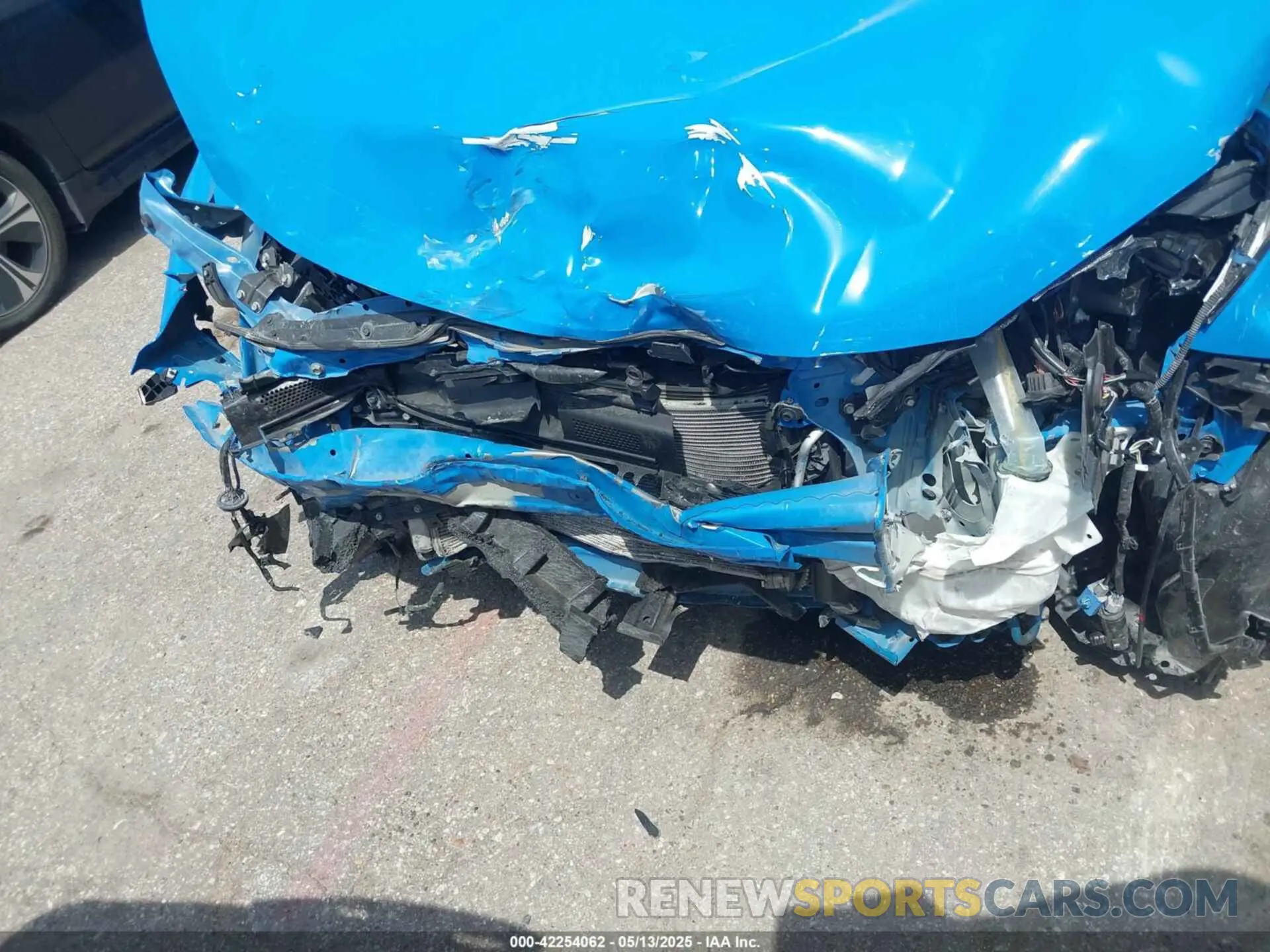 12 fotografías del automóvil dañado JF1ZNBF14N8752612 TOYOTA GR86 2022