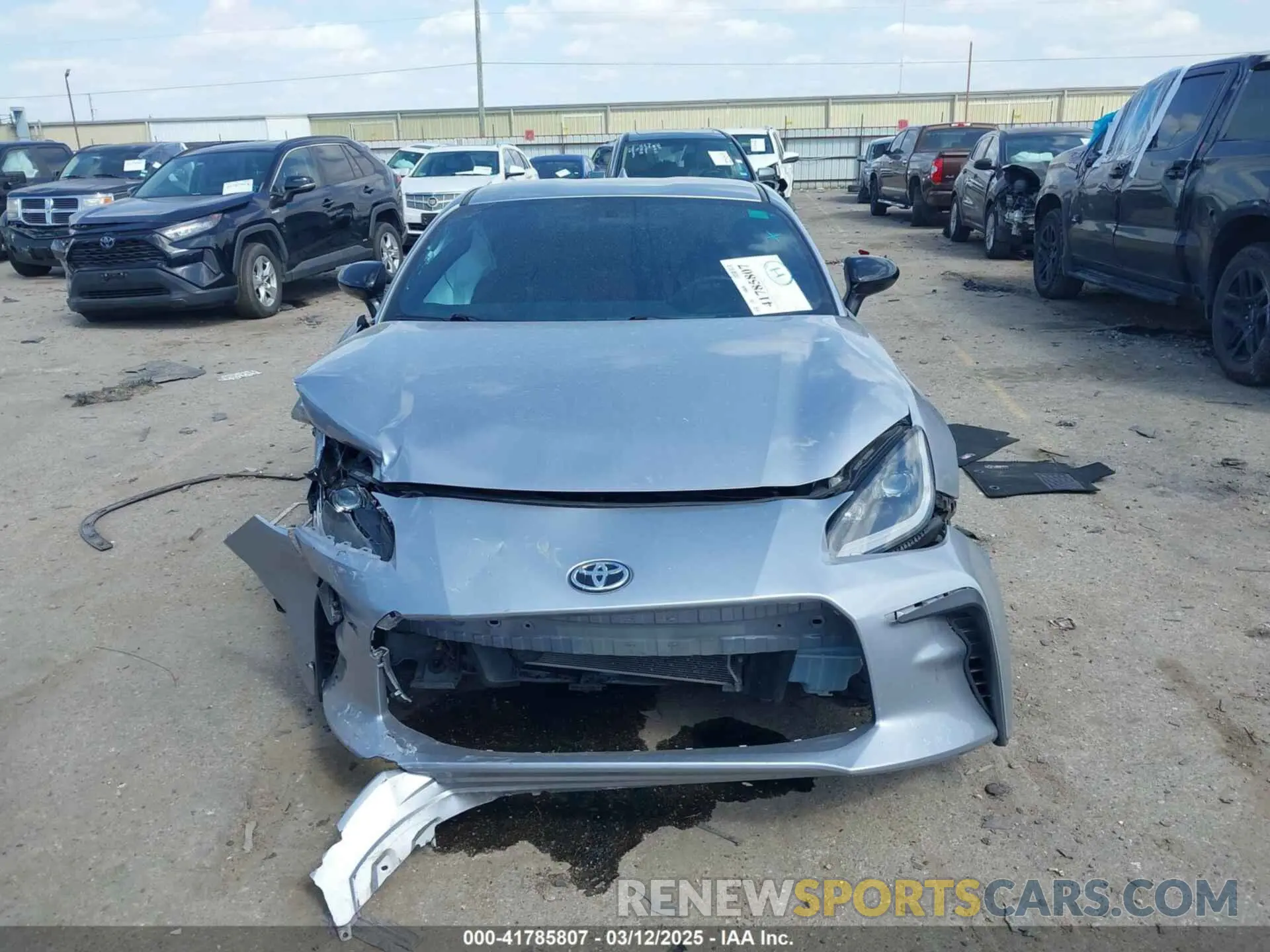 12 fotografías del automóvil dañado JF1ZNBF17N8754578 TOYOTA GR86 2022