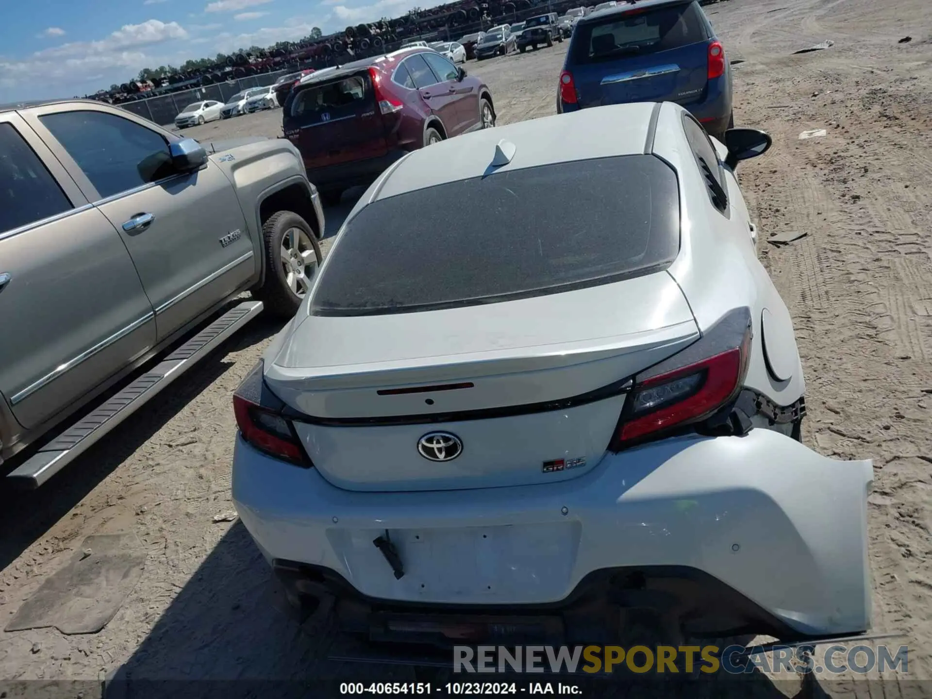 17 fotografías del automóvil dañado JF1ZNBF18N8754623 TOYOTA GR86 2022