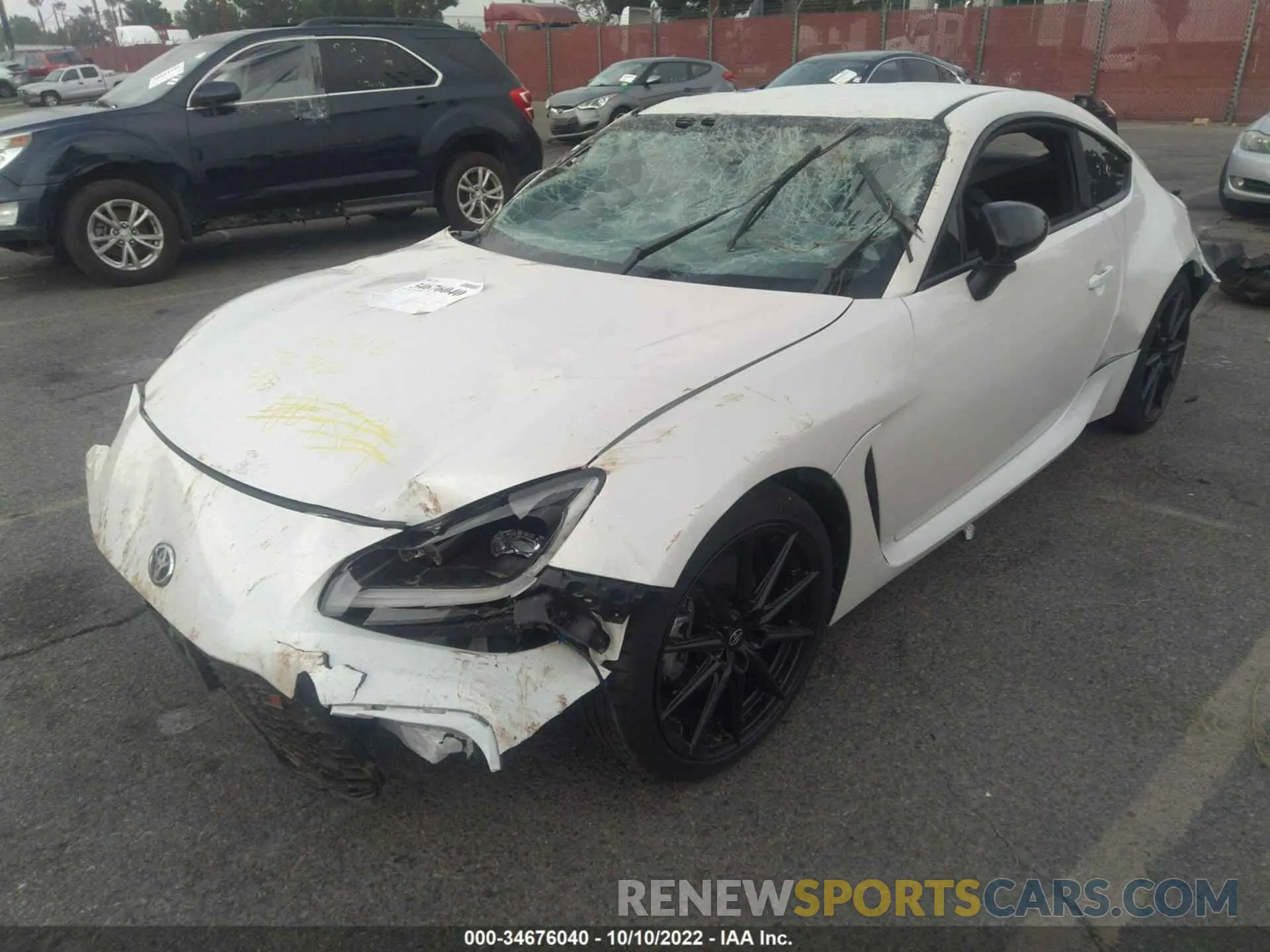 2 fotografías del automóvil dañado JF1ZNBF18N8754895 TOYOTA GR86 2022
