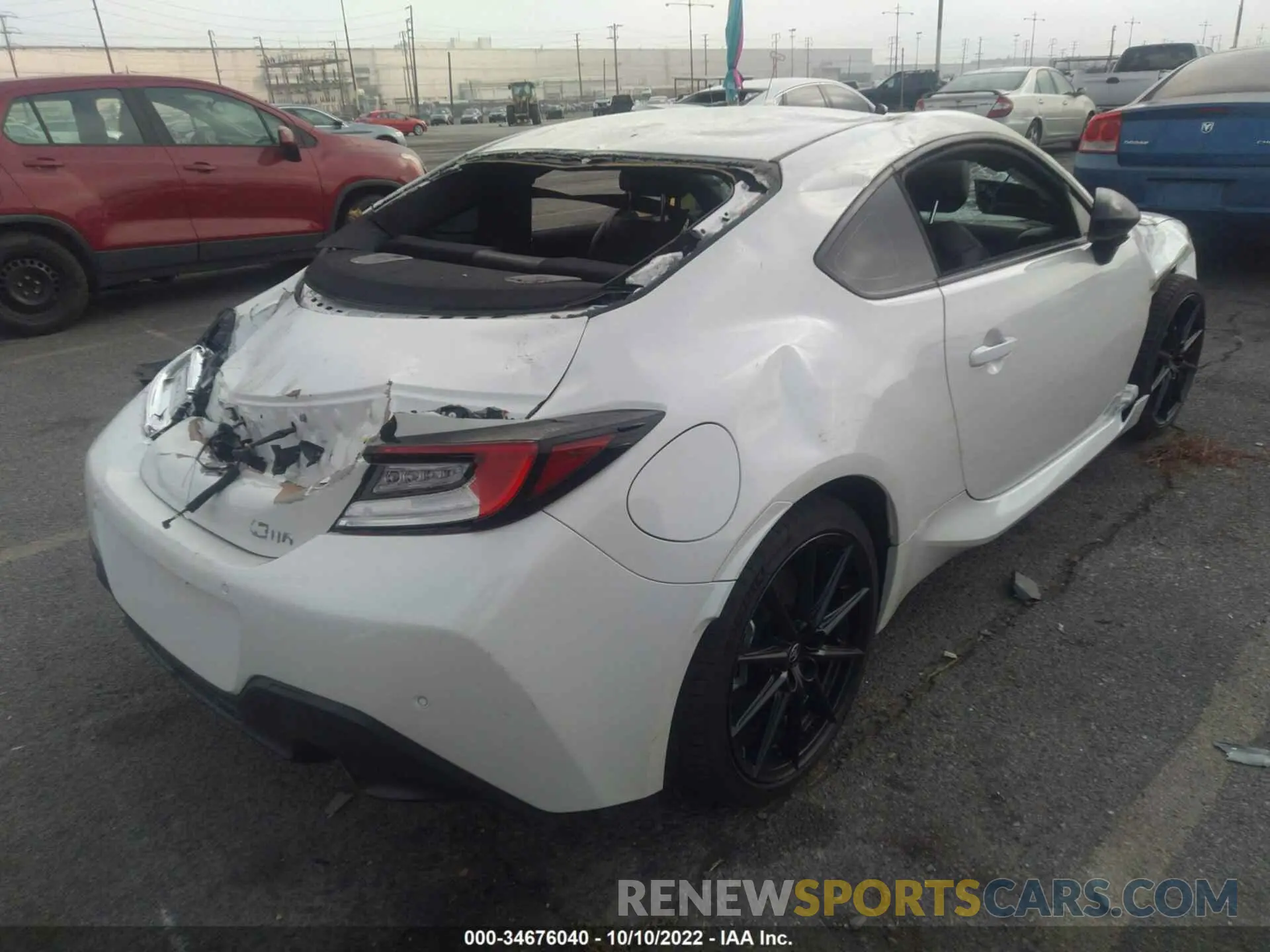 4 fotografías del automóvil dañado JF1ZNBF18N8754895 TOYOTA GR86 2022