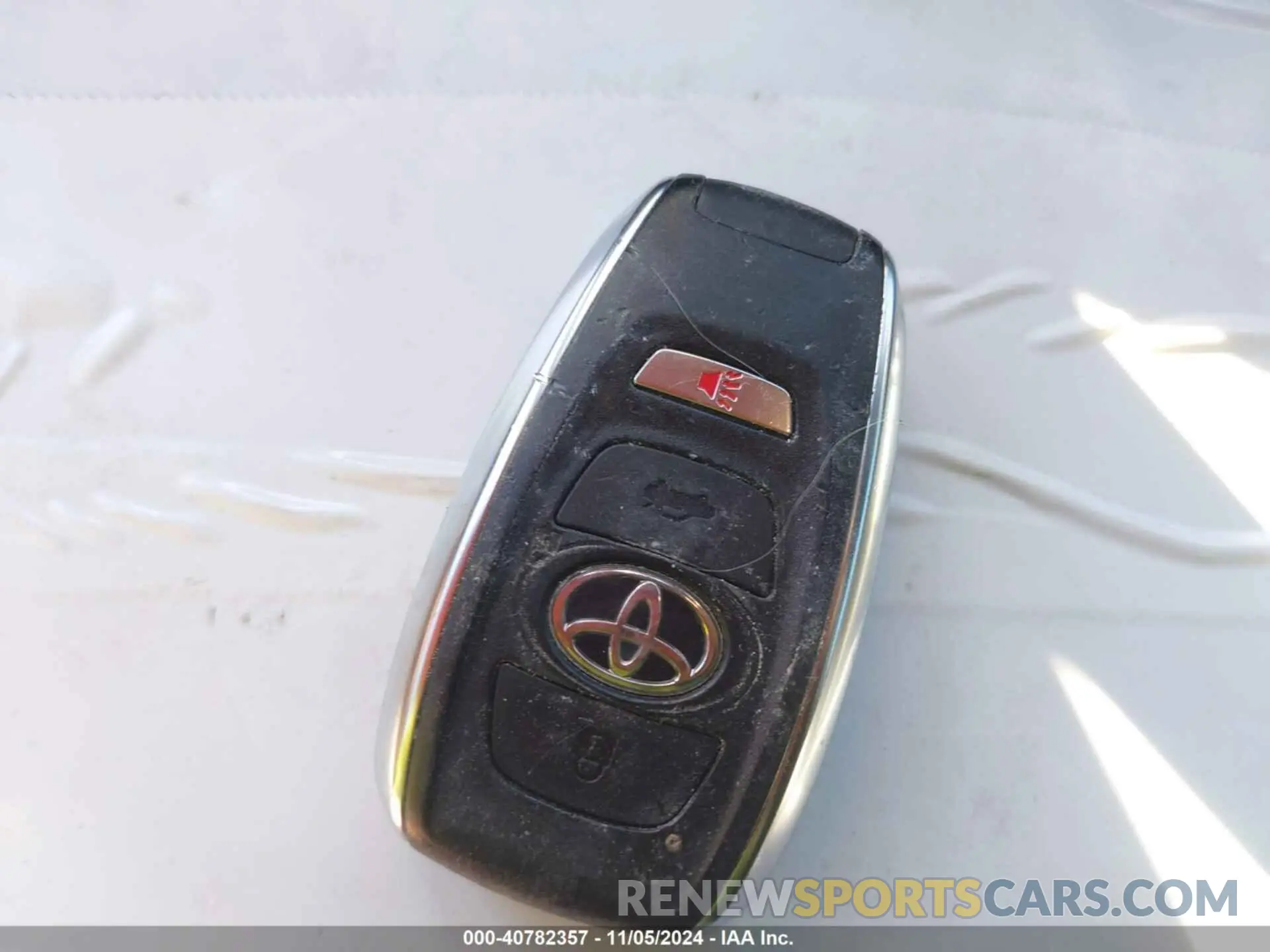 11 fotografías del automóvil dañado JF1ZNBB17P9759301 TOYOTA GR86 2023