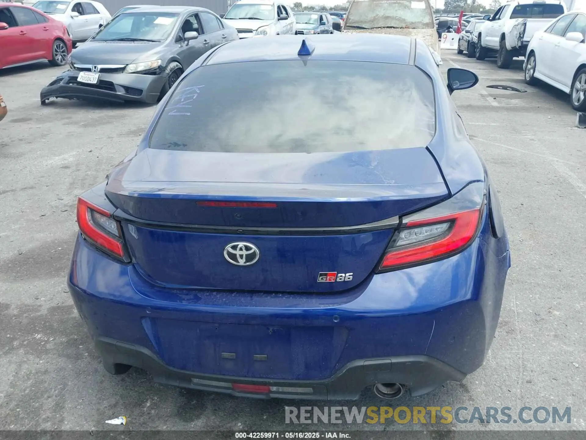 17 fotografías del automóvil dañado JF1ZNBC11P8758245 TOYOTA GR86 2023
