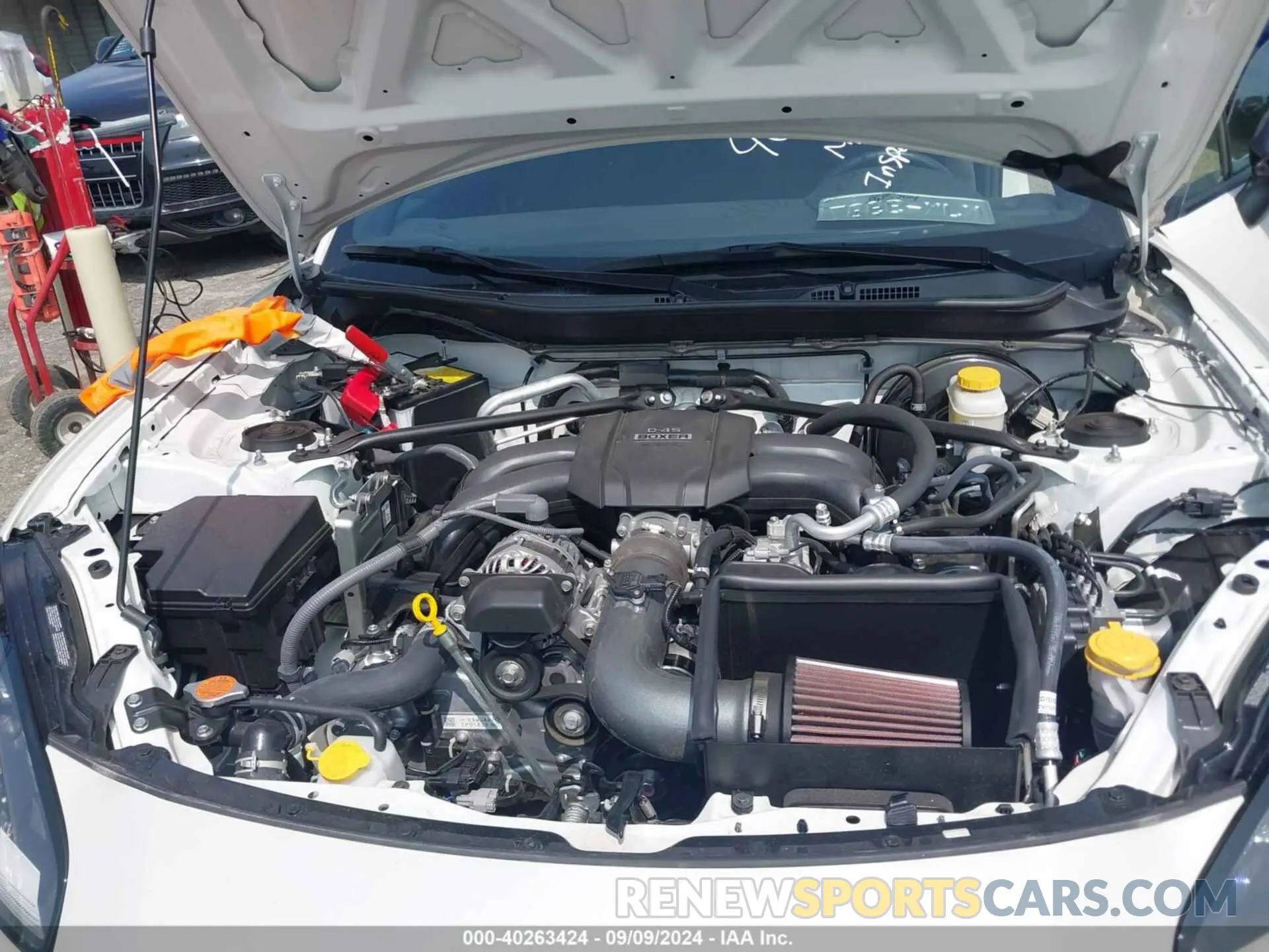 10 fotografías del automóvil dañado JF1ZNBC11P8761923 TOYOTA GR86 2023