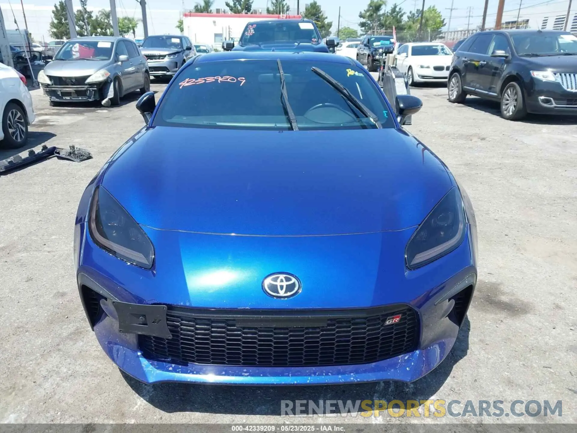 12 fotografías del automóvil dañado JF1ZNBC13P8758103 TOYOTA GR86 2023