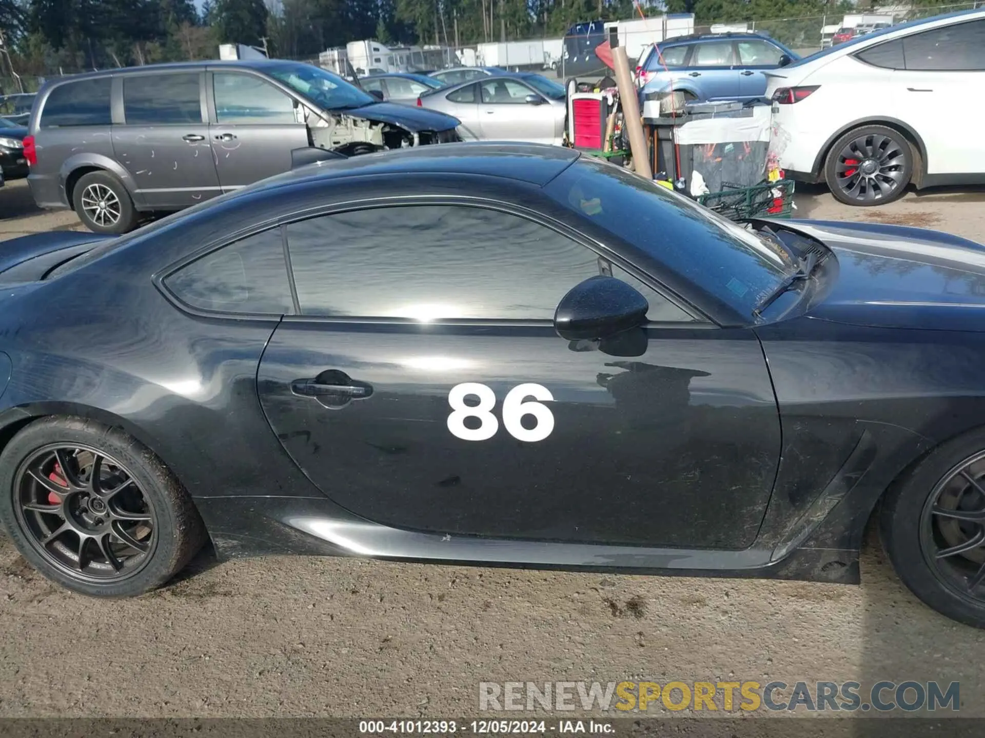 14 fotografías del automóvil dañado JF1ZNBE18P9757956 TOYOTA GR86 2023