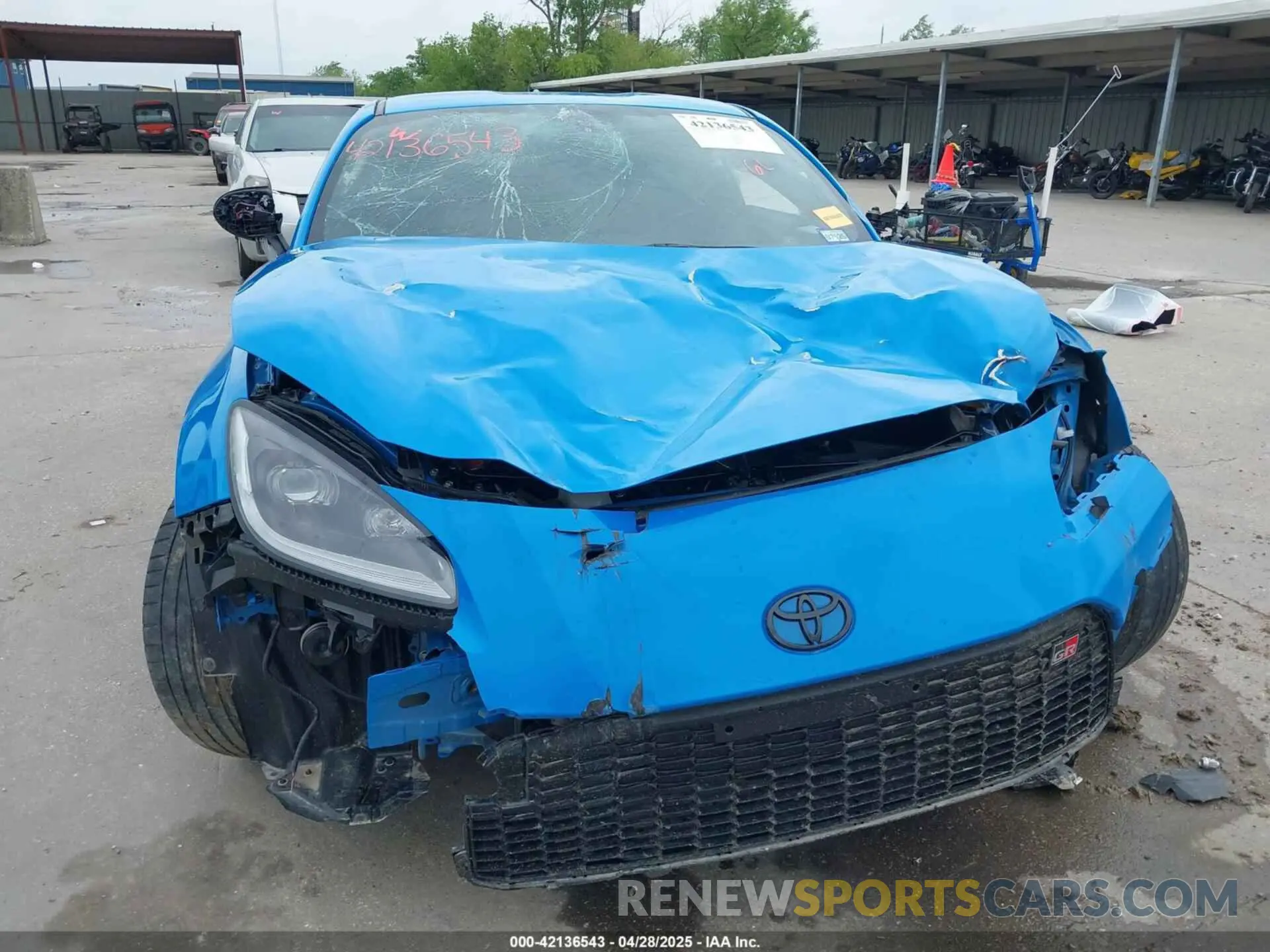 18 fotografías del automóvil dañado JF1ZNBF13P8758193 TOYOTA GR86 2023