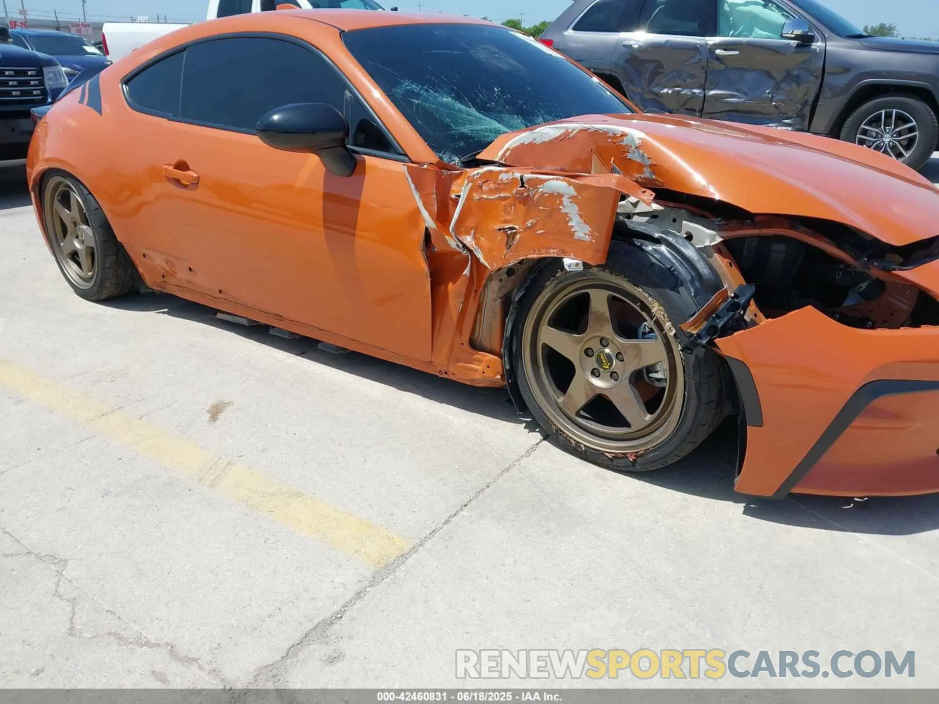 6 fotografías del automóvil dañado JF1ZNBH19P8756087 TOYOTA GR86 2023