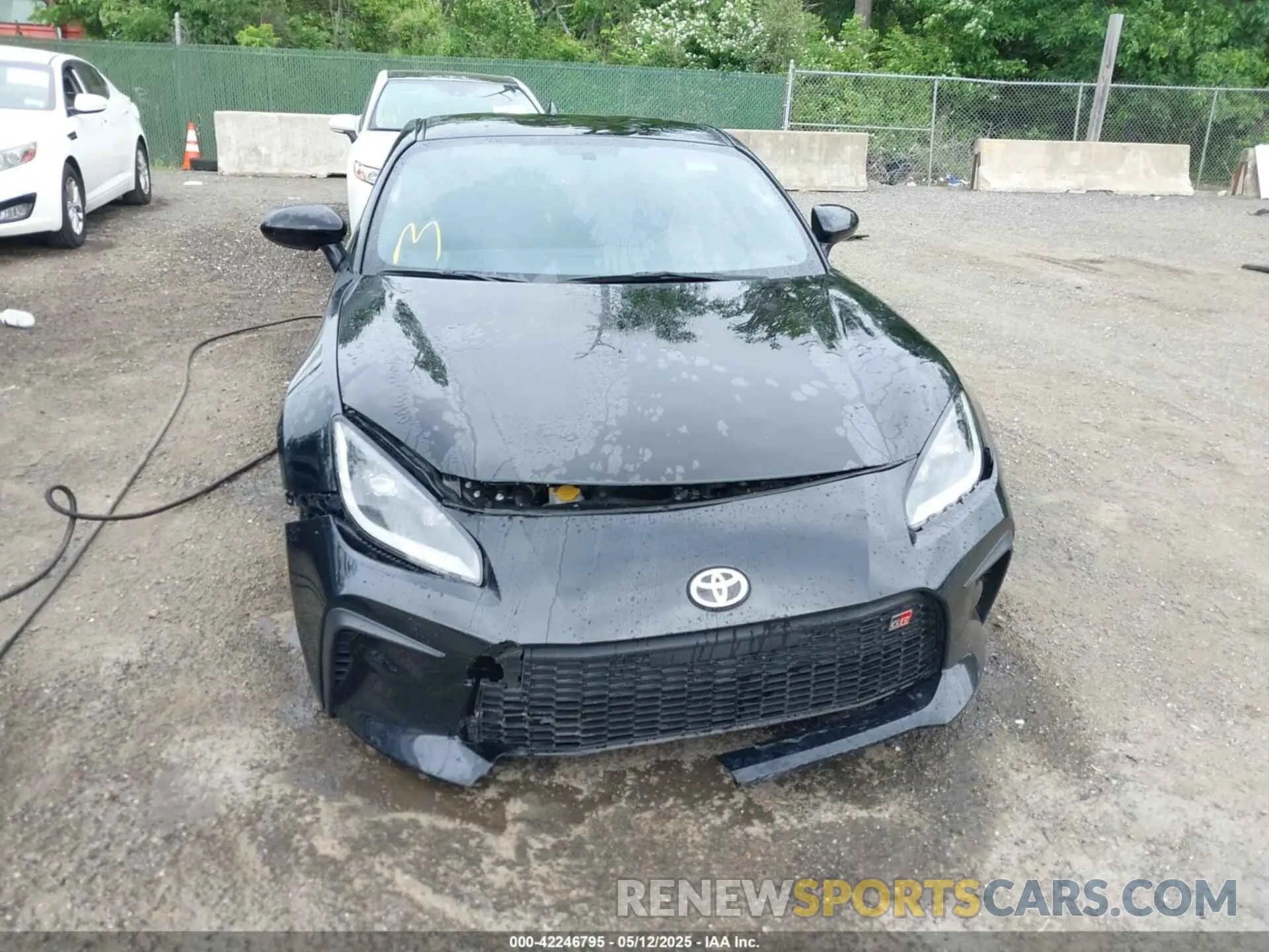 12 fotografías del automóvil dañado JF1ZNBB1XR8751010 TOYOTA GR86 2024