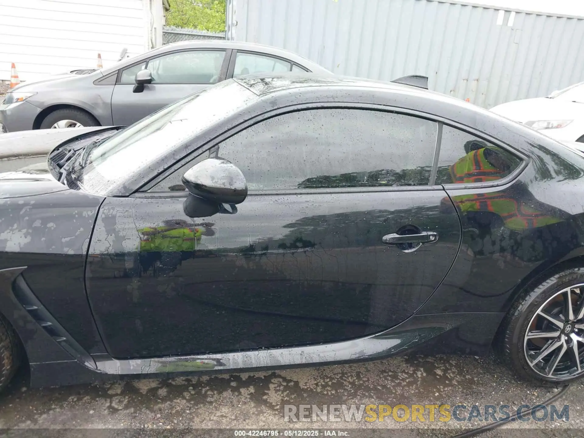 14 fotografías del automóvil dañado JF1ZNBB1XR8751010 TOYOTA GR86 2024