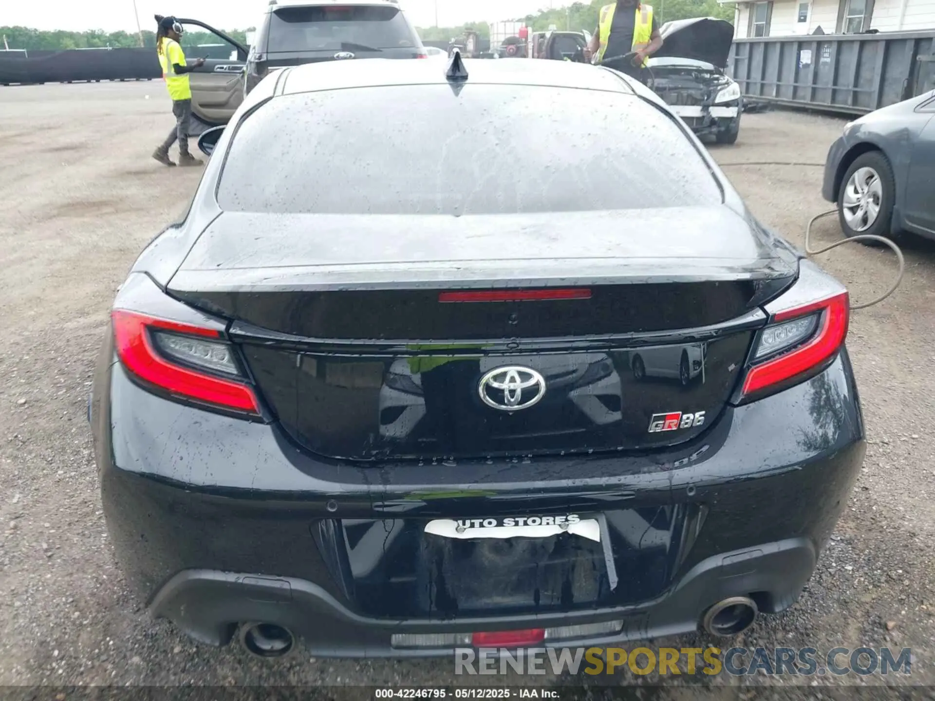 16 fotografías del automóvil dañado JF1ZNBB1XR8751010 TOYOTA GR86 2024