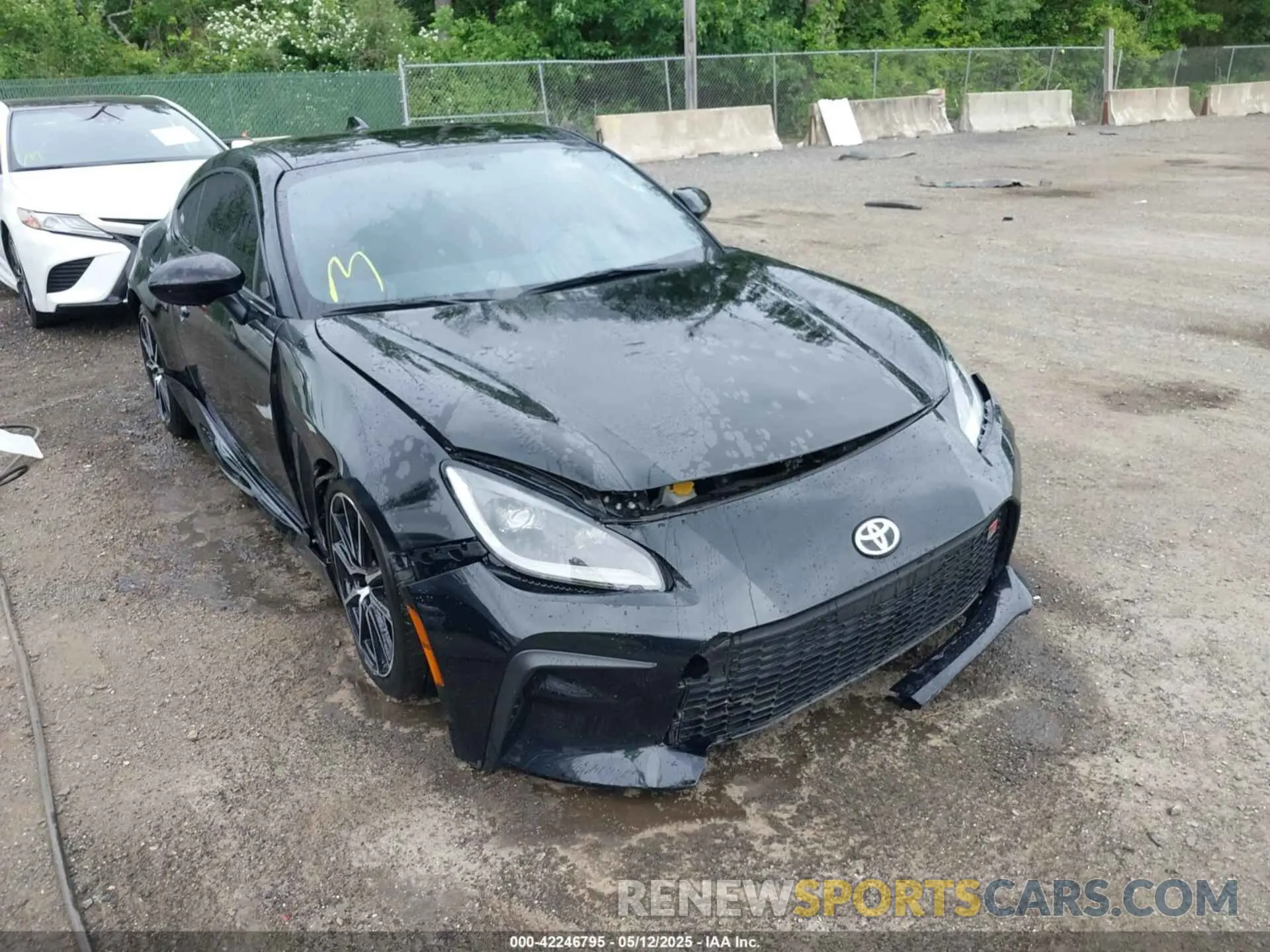6 fotografías del automóvil dañado JF1ZNBB1XR8751010 TOYOTA GR86 2024