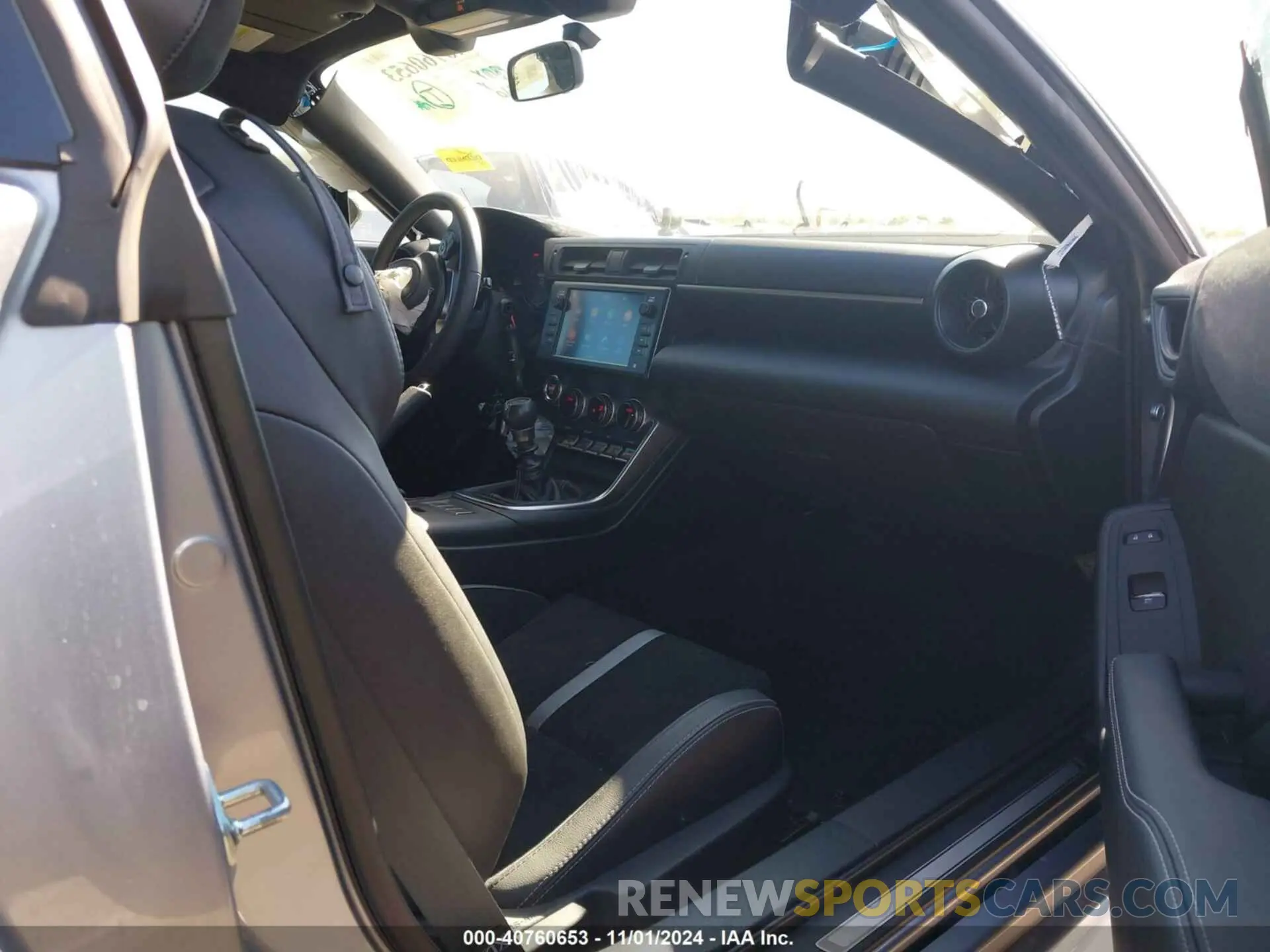 5 fotografías del automóvil dañado JF1ZNBE14R9753518 TOYOTA GR86 2024
