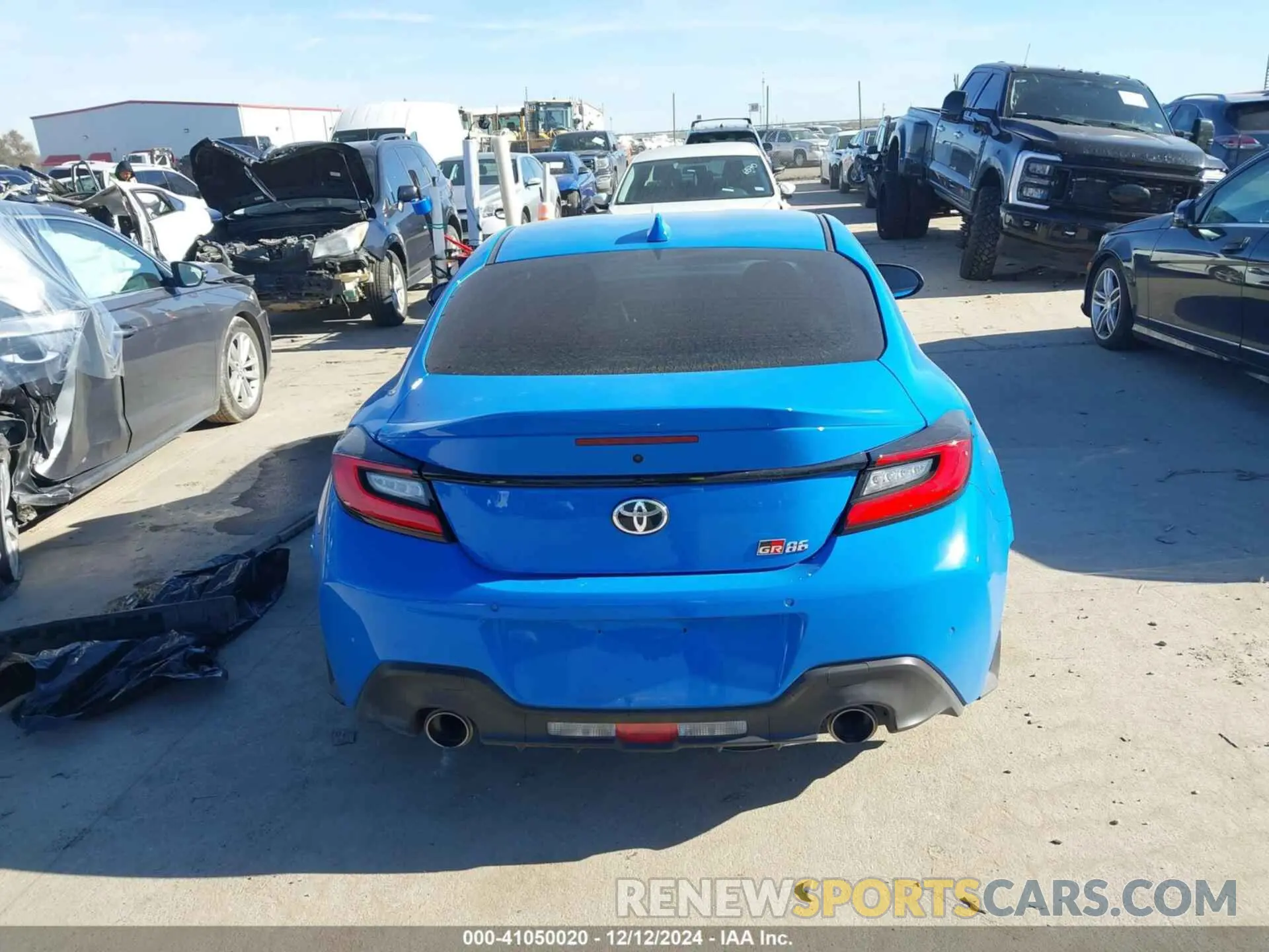 16 fotografías del automóvil dañado JF1ZNBE19R8750040 TOYOTA GR86 2024