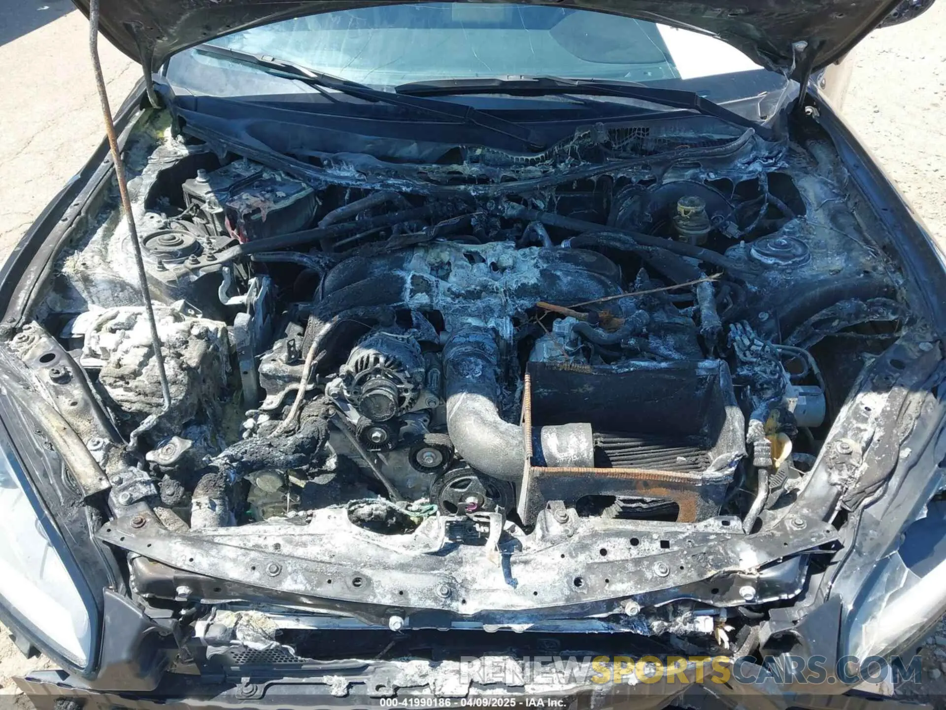 10 fotografías del automóvil dañado JF1ZNBE1XR8756803 TOYOTA GR86 2024