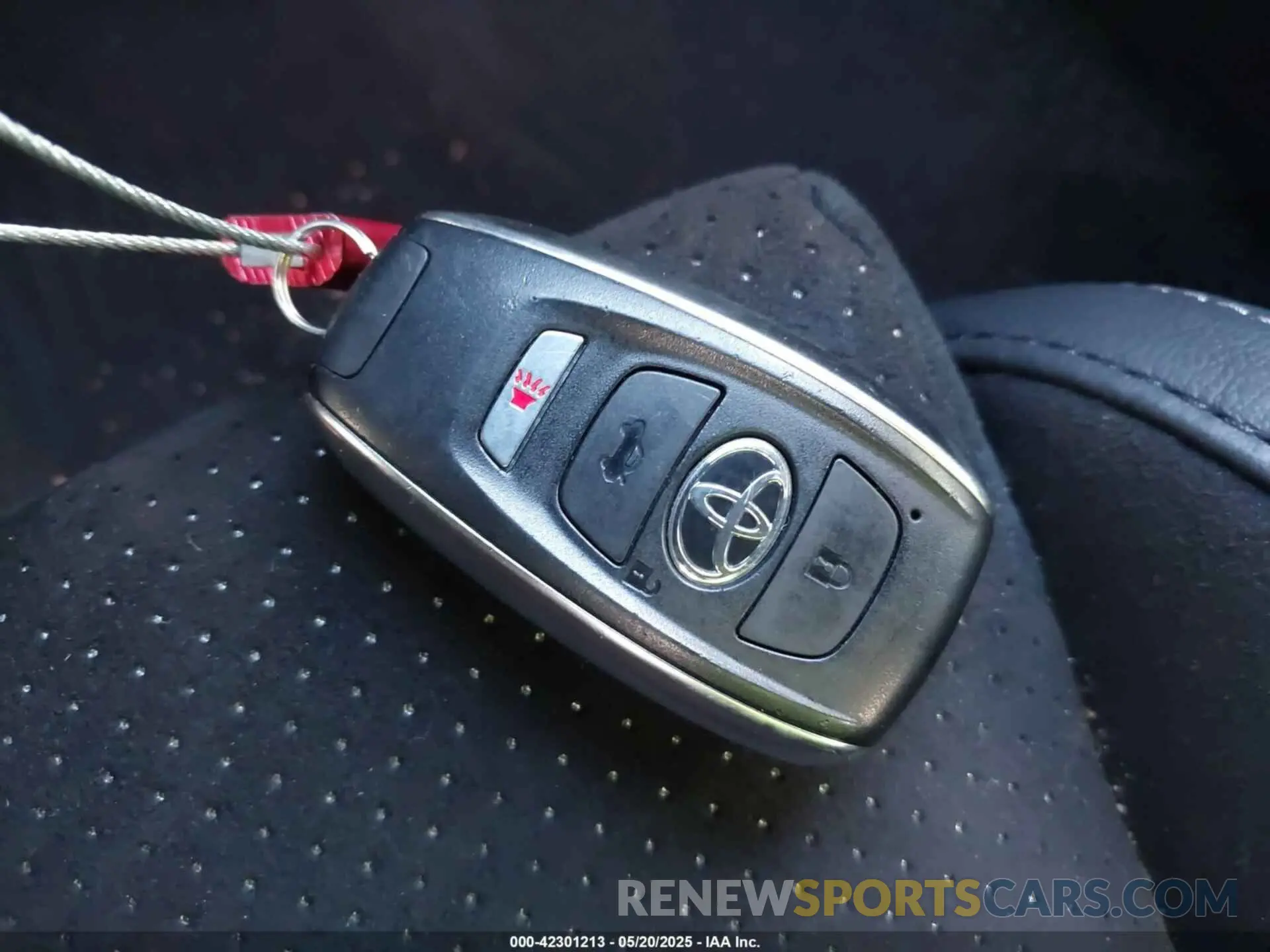 11 fotografías del automóvil dañado JF1ZNBE1XR8760723 TOYOTA GR86 2024