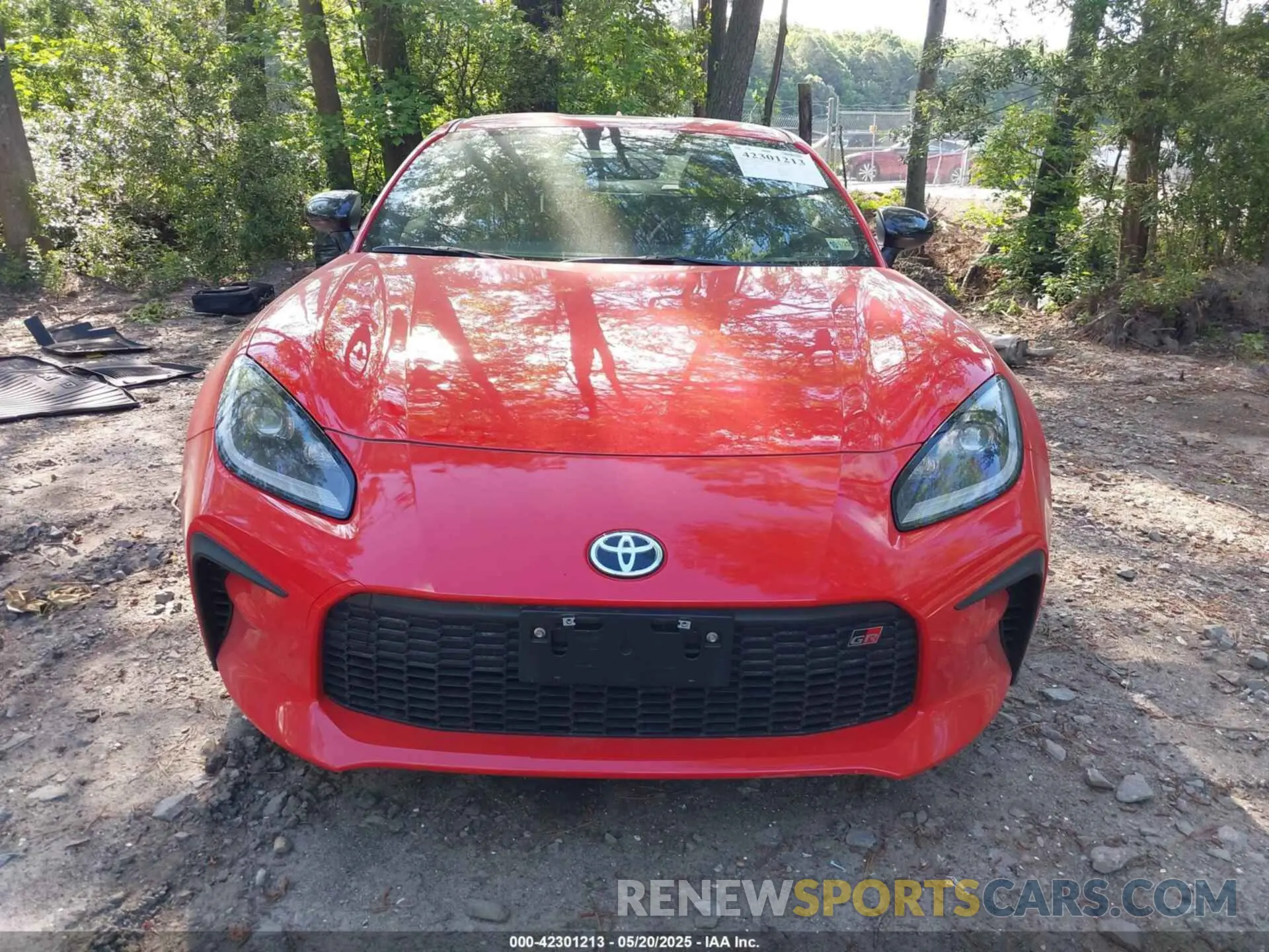 13 fotografías del automóvil dañado JF1ZNBE1XR8760723 TOYOTA GR86 2024