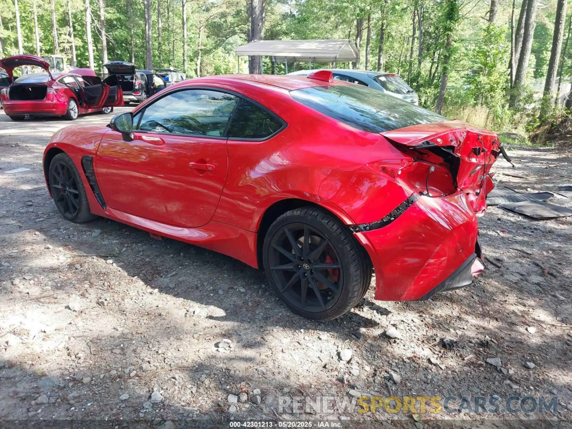 3 fotografías del automóvil dañado JF1ZNBE1XR8760723 TOYOTA GR86 2024